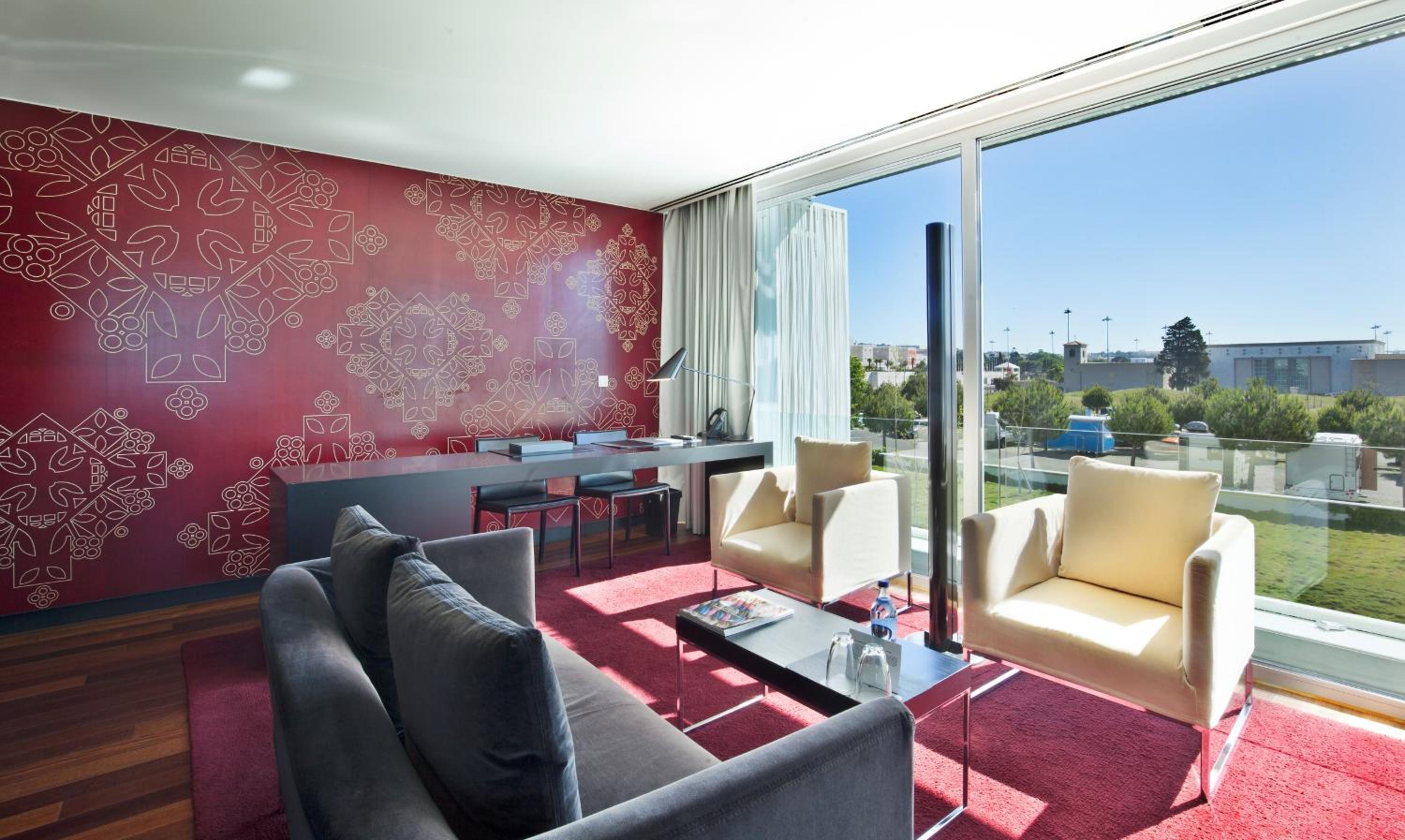 King Room with Balcony photo 3
