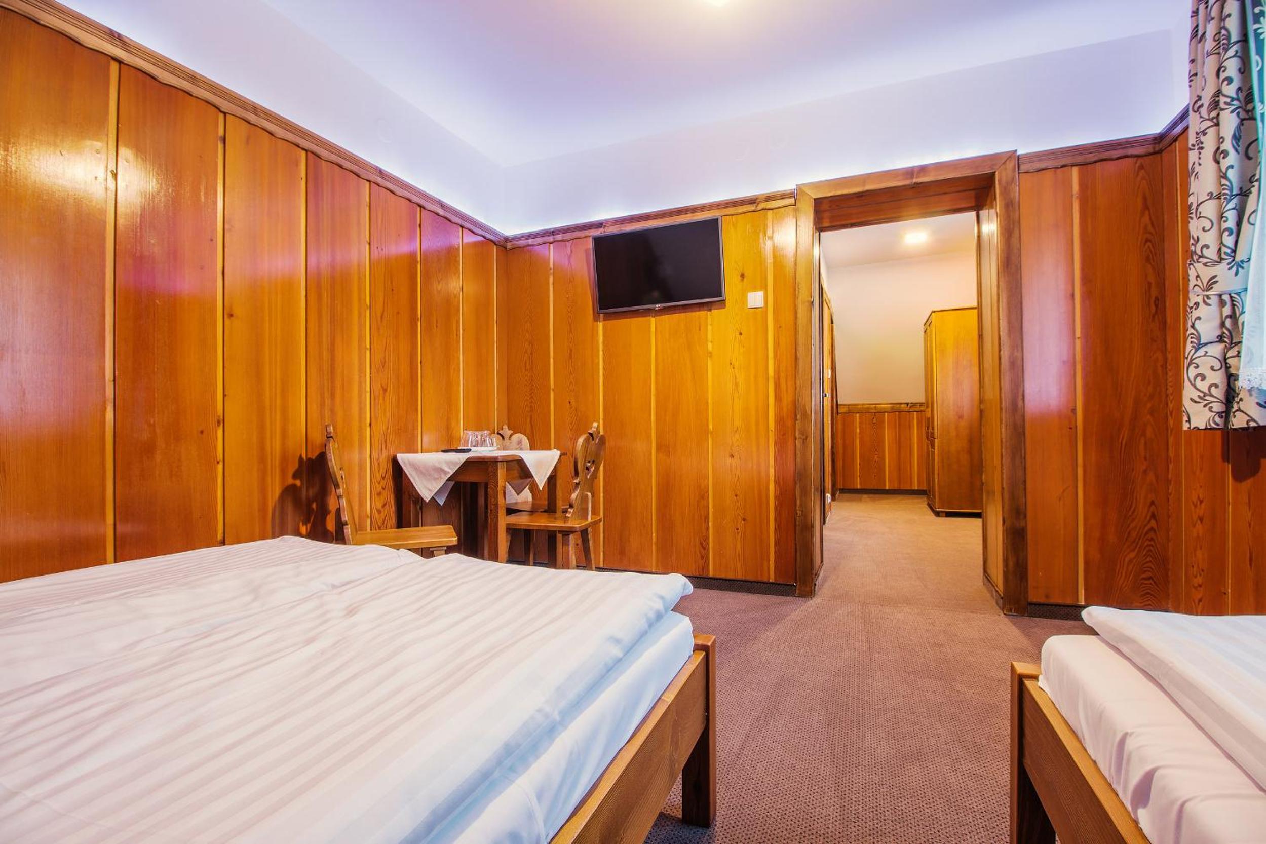 Standard Triple Room - Photo 2