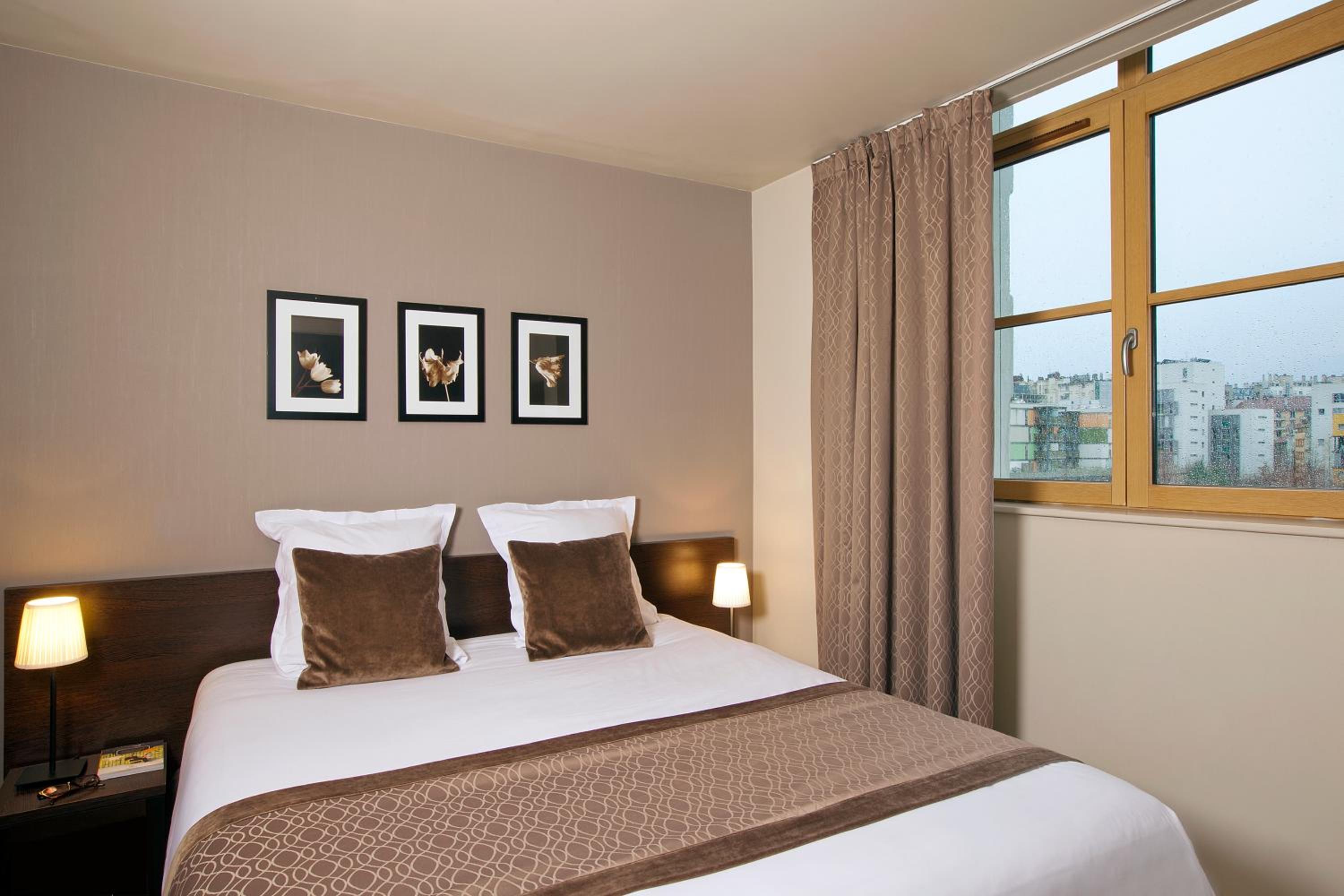 One-Bedroom Apartment (4 Adults) - Photo 8
