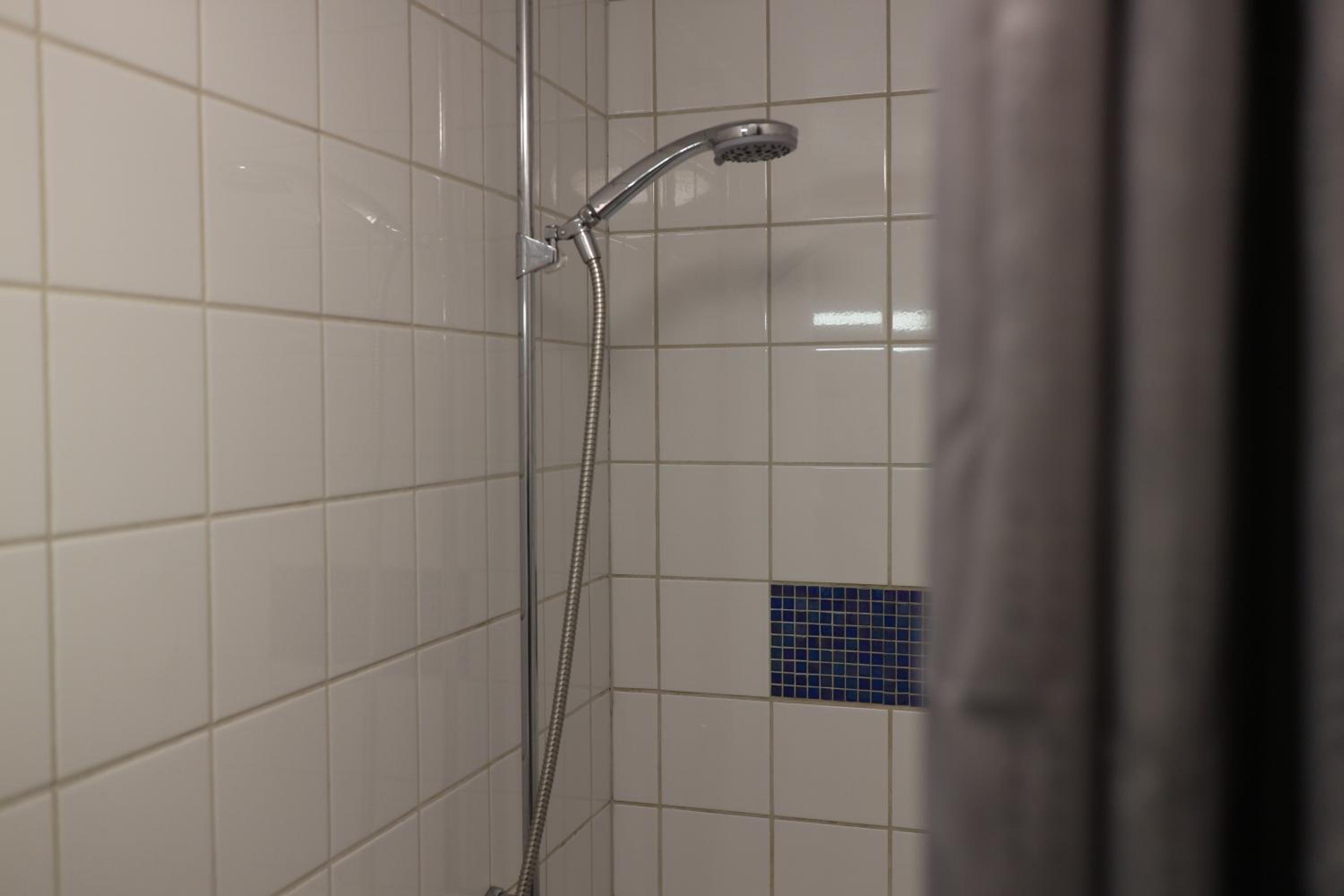 Double or Twin Room - Photo 16
