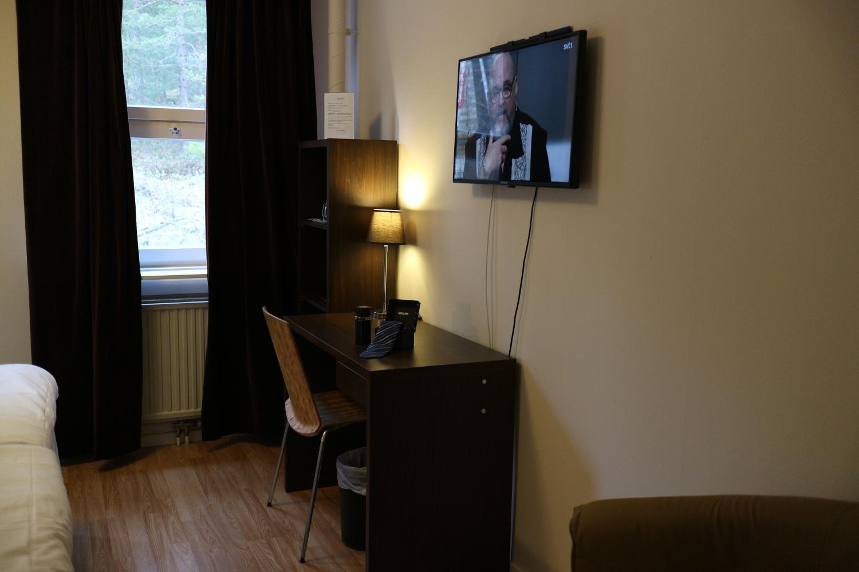 Double or Twin Room - Photo 17