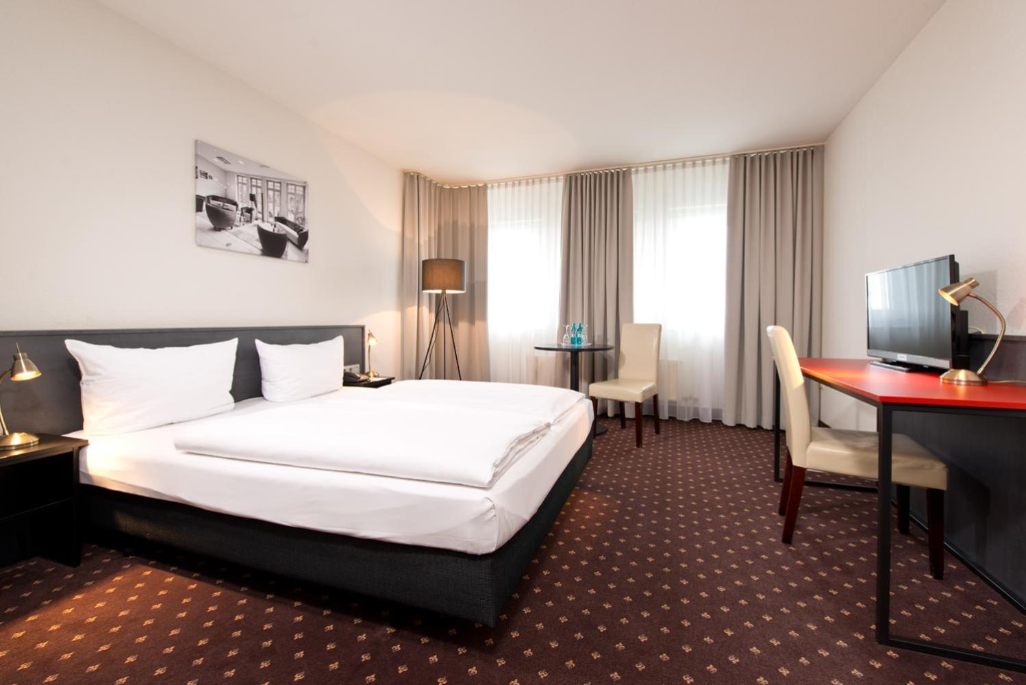 Business Double Room - Photo 6