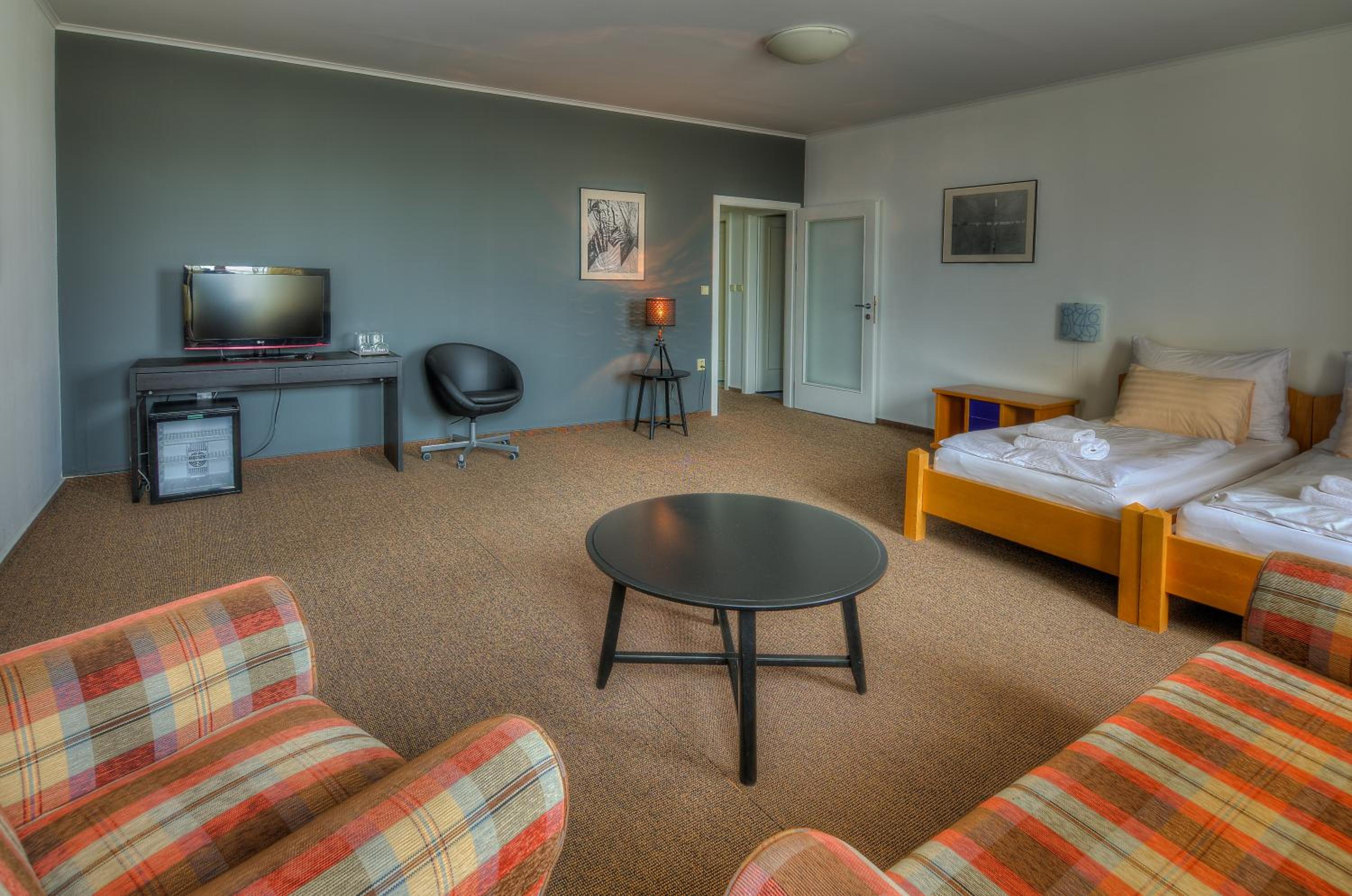 Quadruple Room - Photo 5
