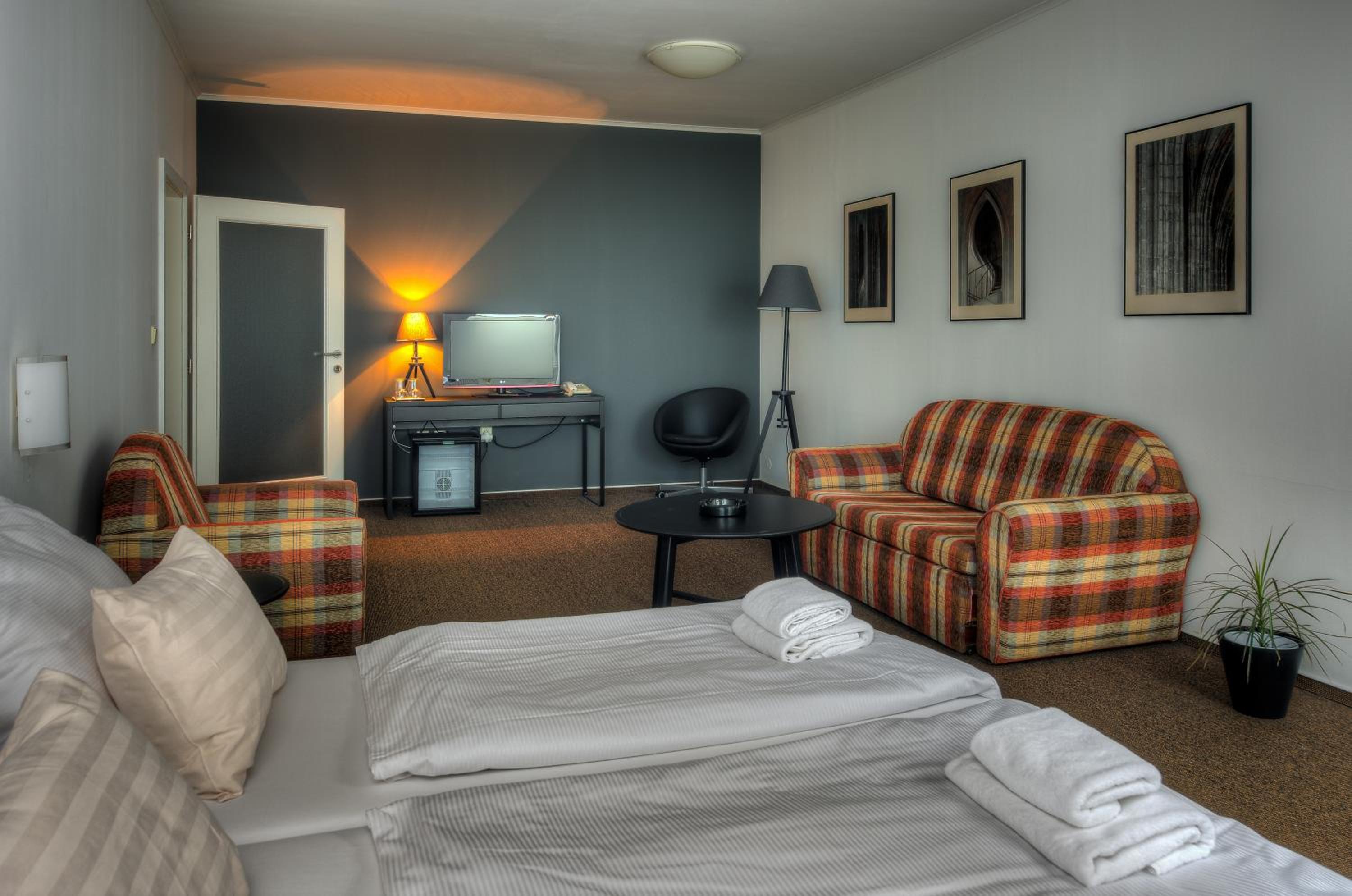 Double Room - Photo 8