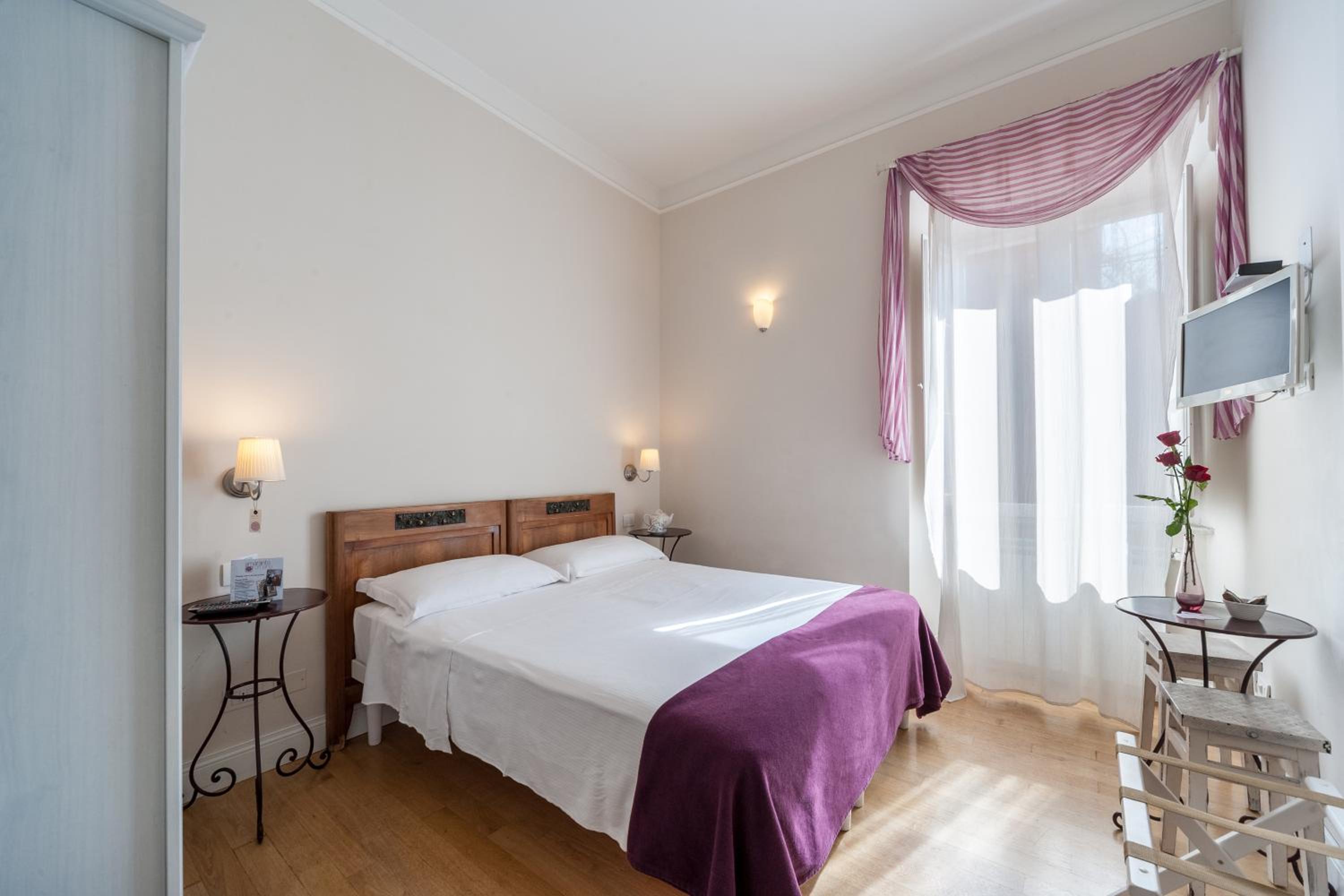 Double Room photo 3