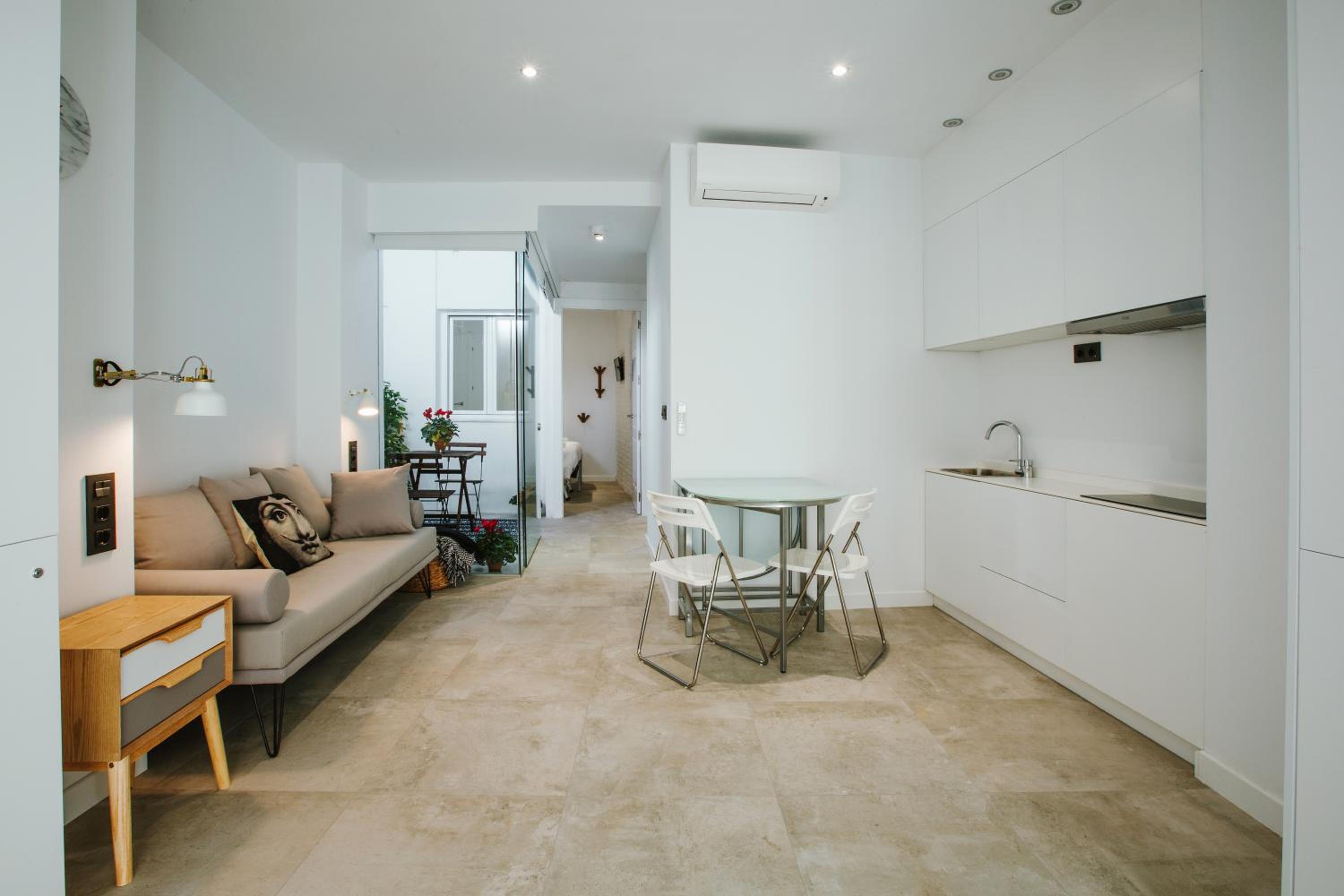  Apartment -First Floor- Disability access photo 2