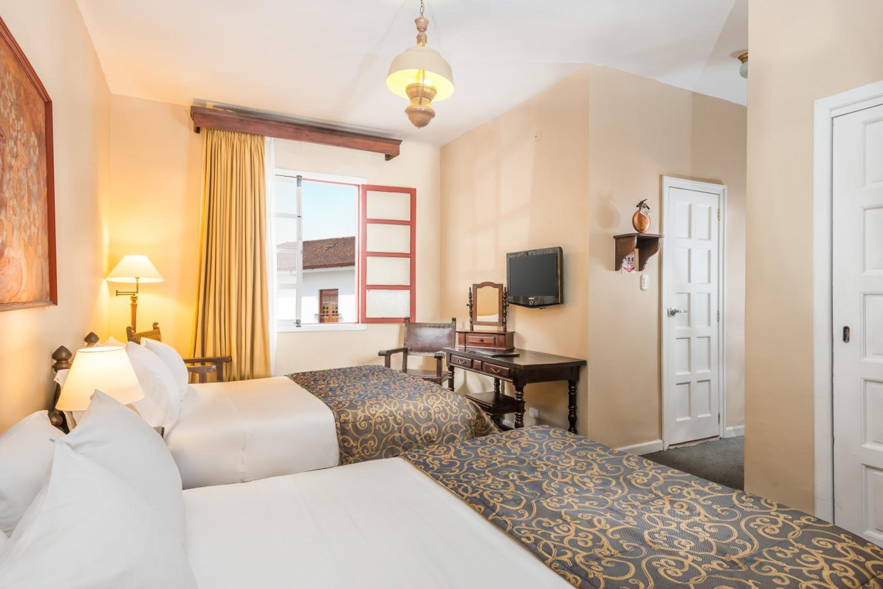 Quadruple Room - Photo 6