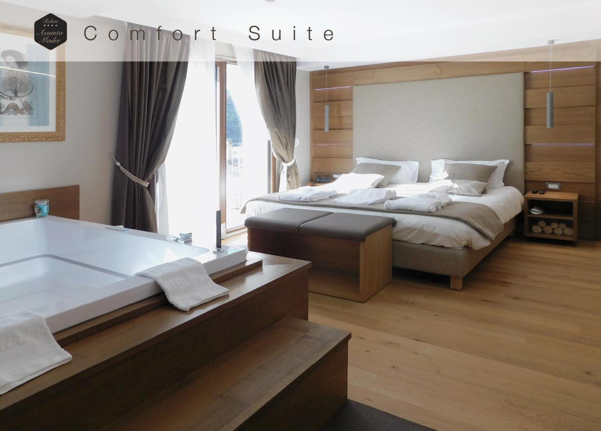 King Suite with Spa Bath photo 1