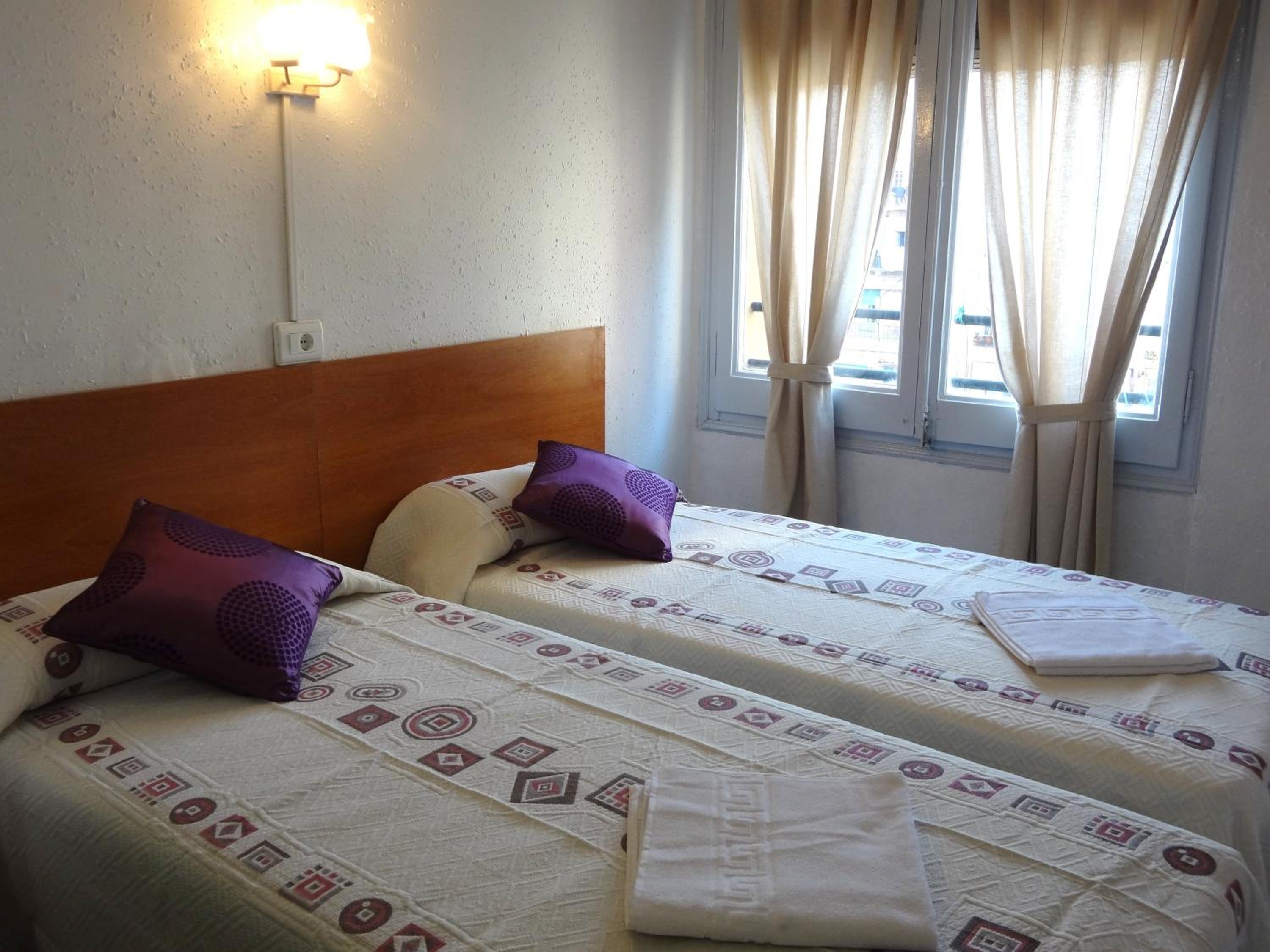 Habitación Doble con Baño Privado