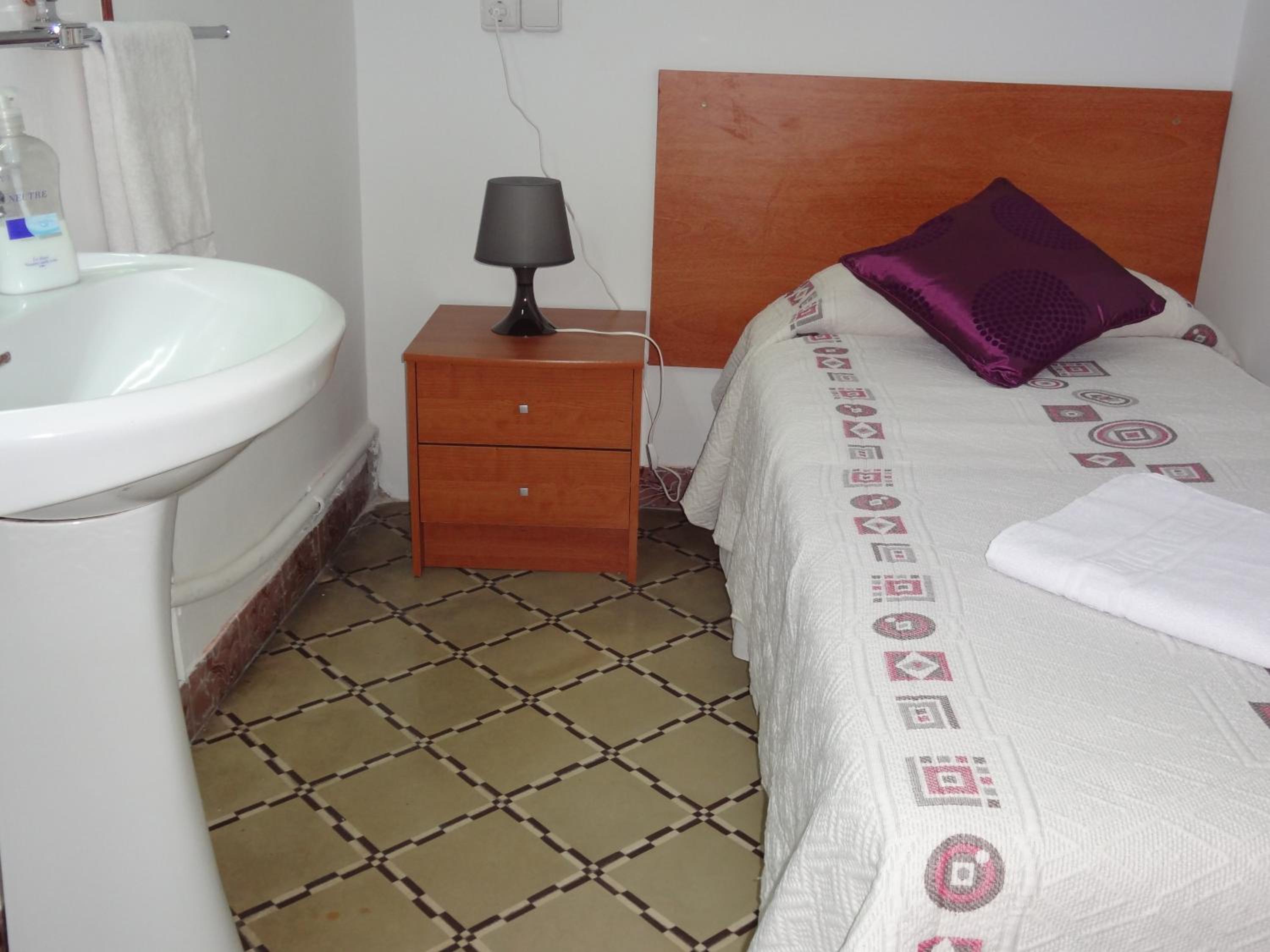 Habitación individual con baño privado