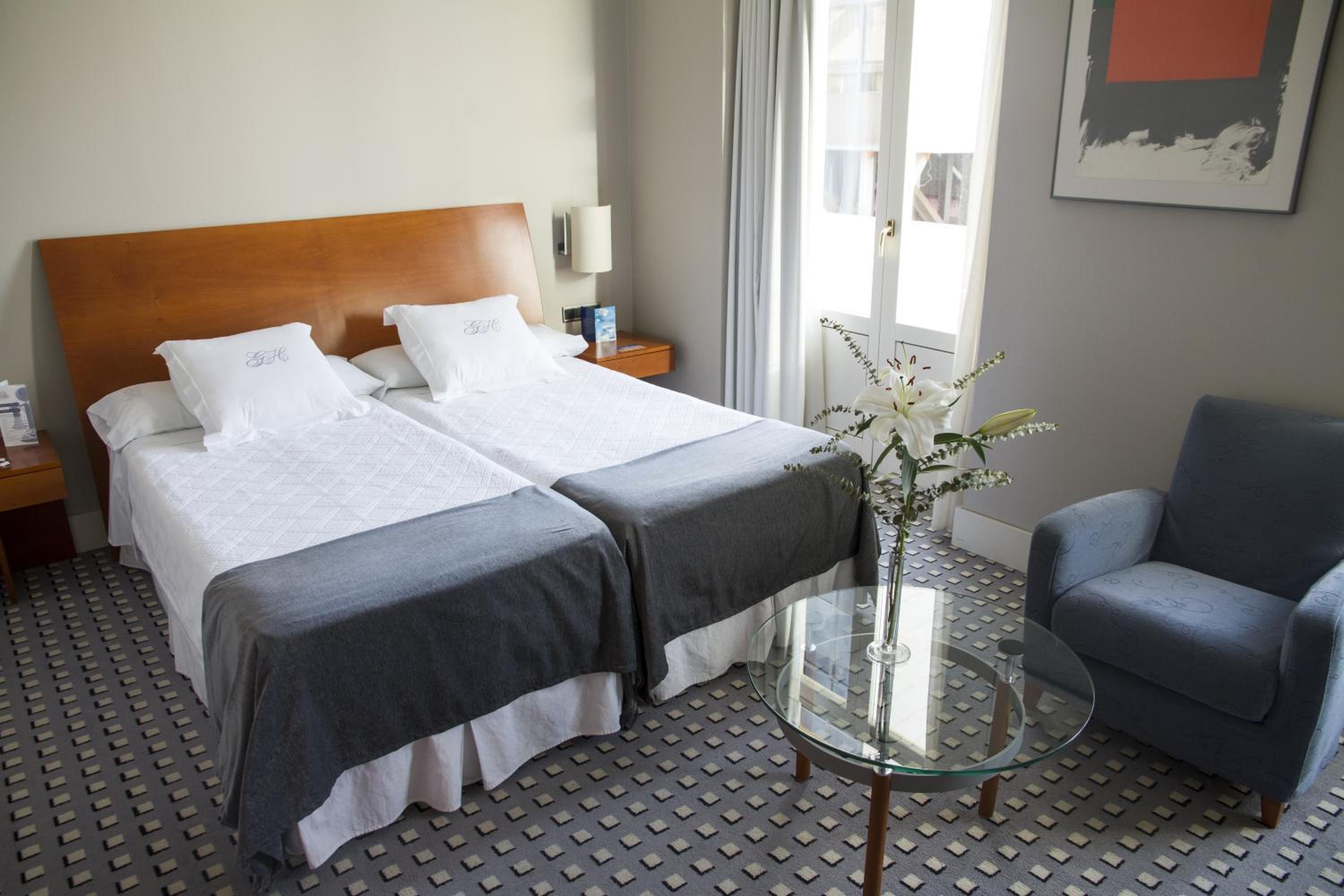 Double or Twin Room - Photo 16