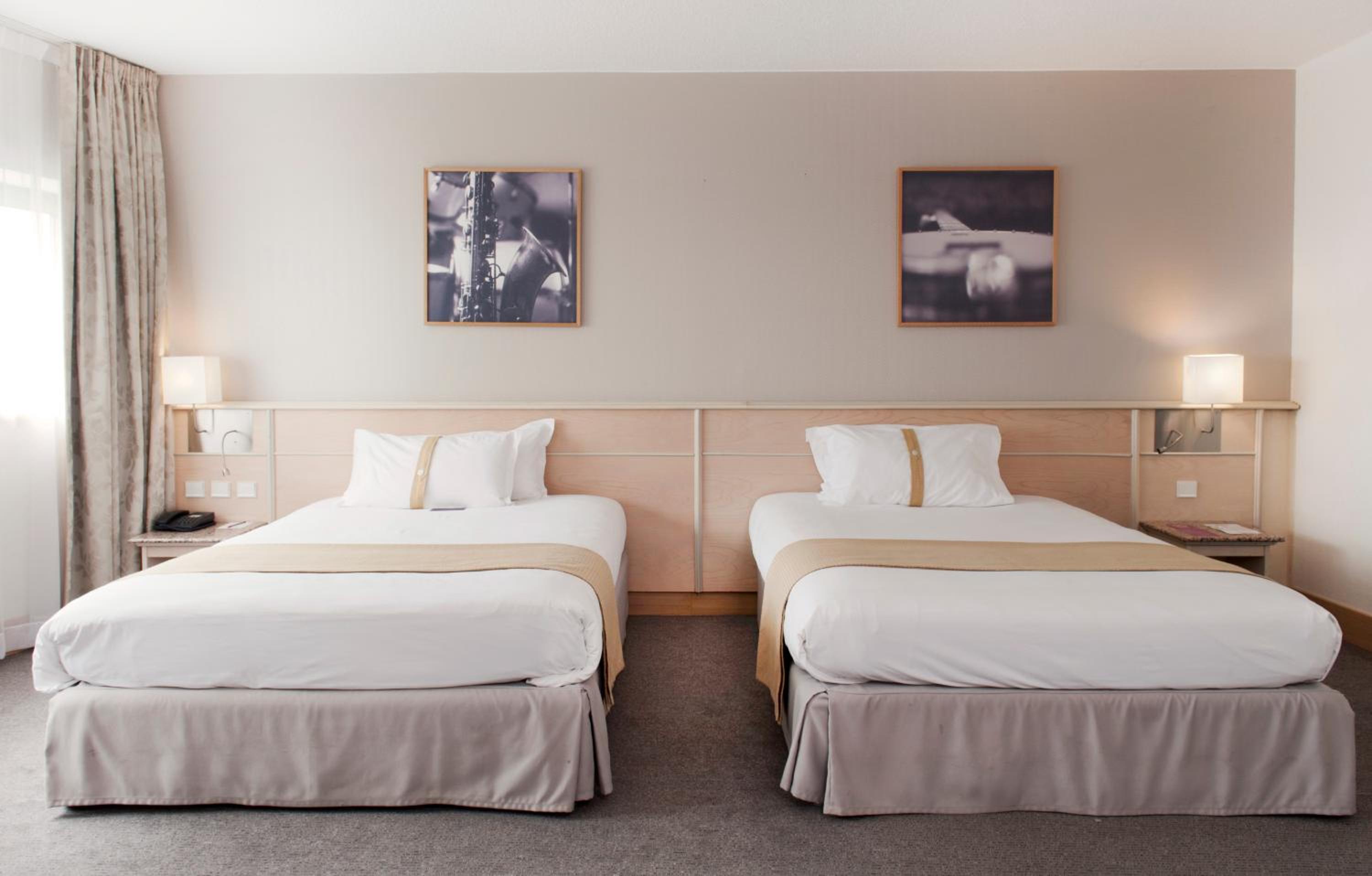 Classic Double Room with Two Double Beds photo 1