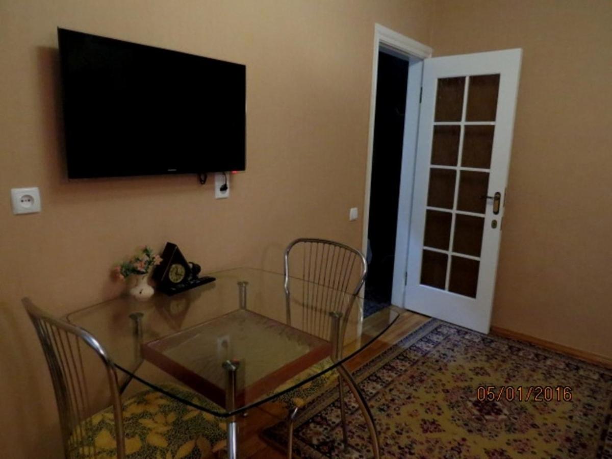 Two-Bedroom Apartment with Balcony photo 2