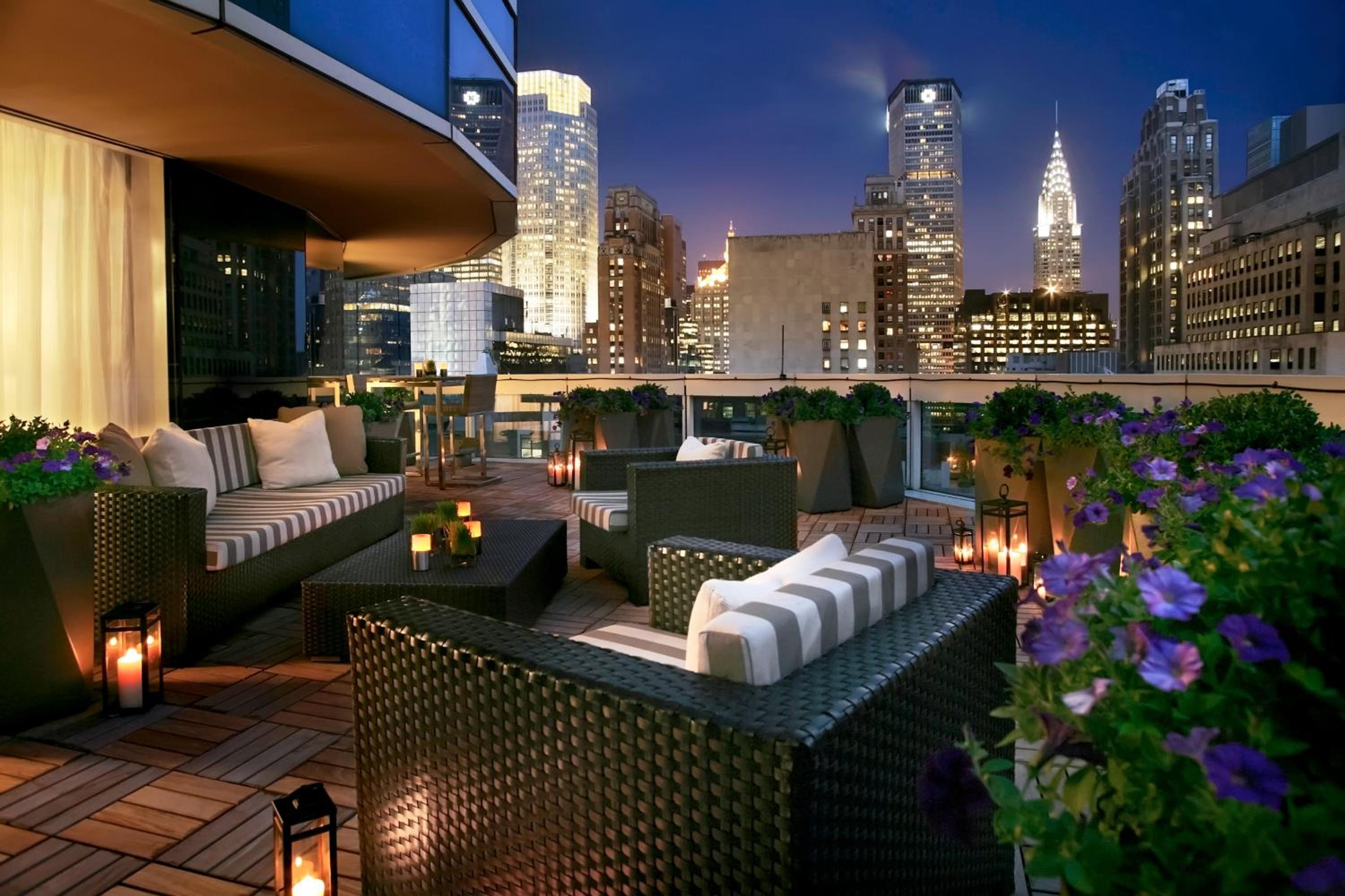 Grand Terrace with Chrysler View 1 King Bedroom Suite with Bathroom & Powder Room on 24th floor thumbnail 6