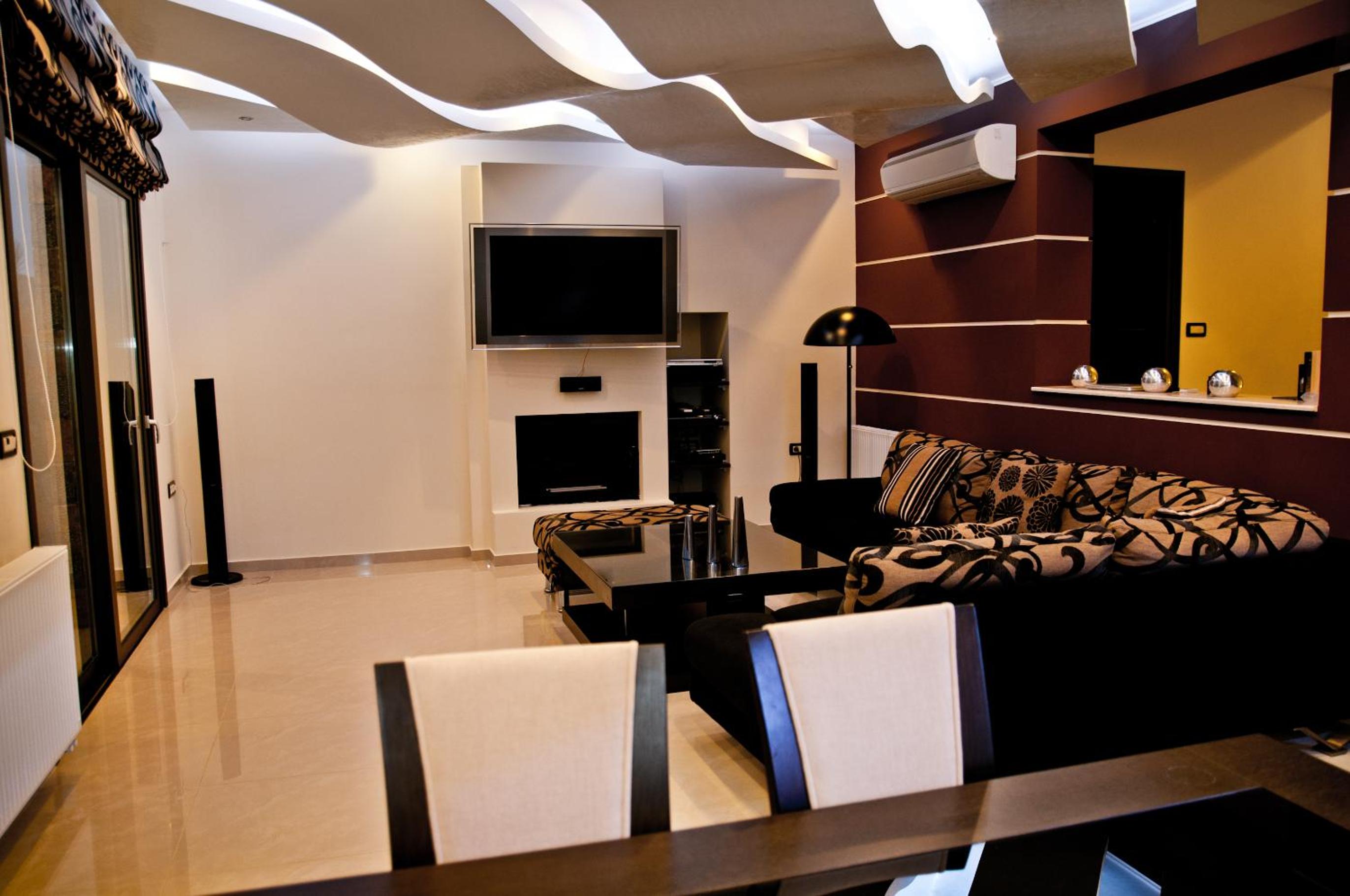 Four-Bedroom Villa (6-8 Adults)