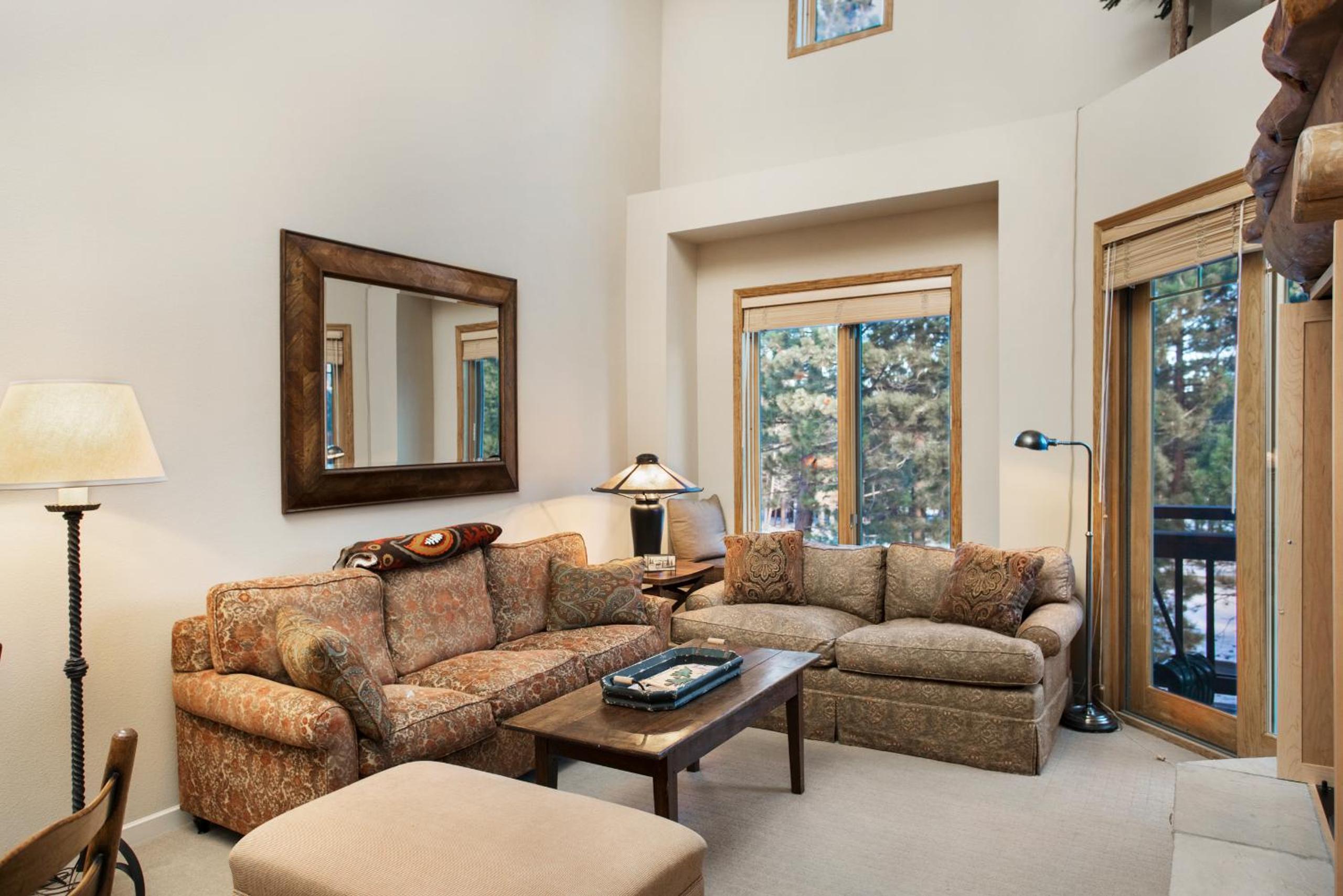 Three-Bedroom Townhouse photo 1