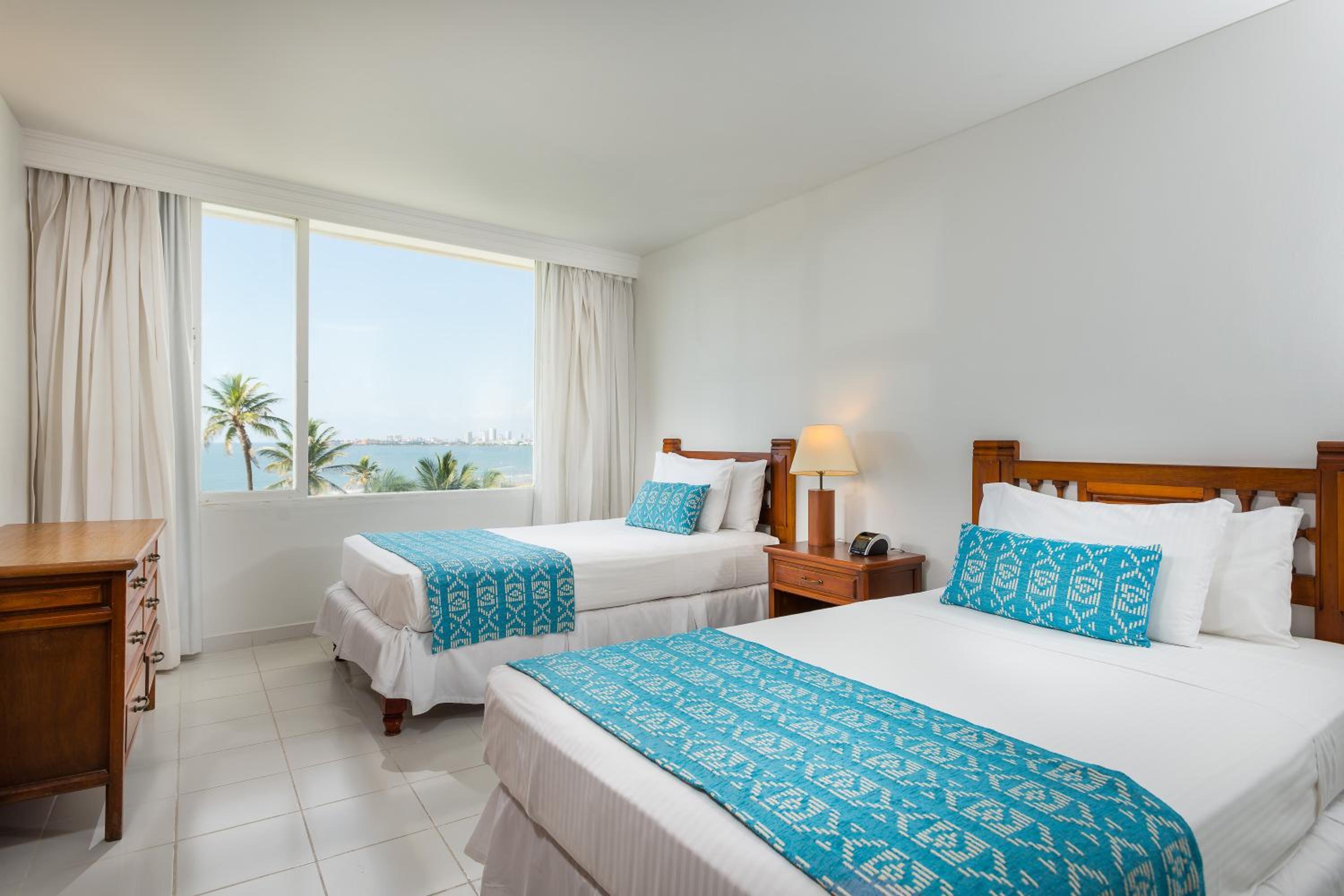 Standard Suite with Sea View - Photo 1