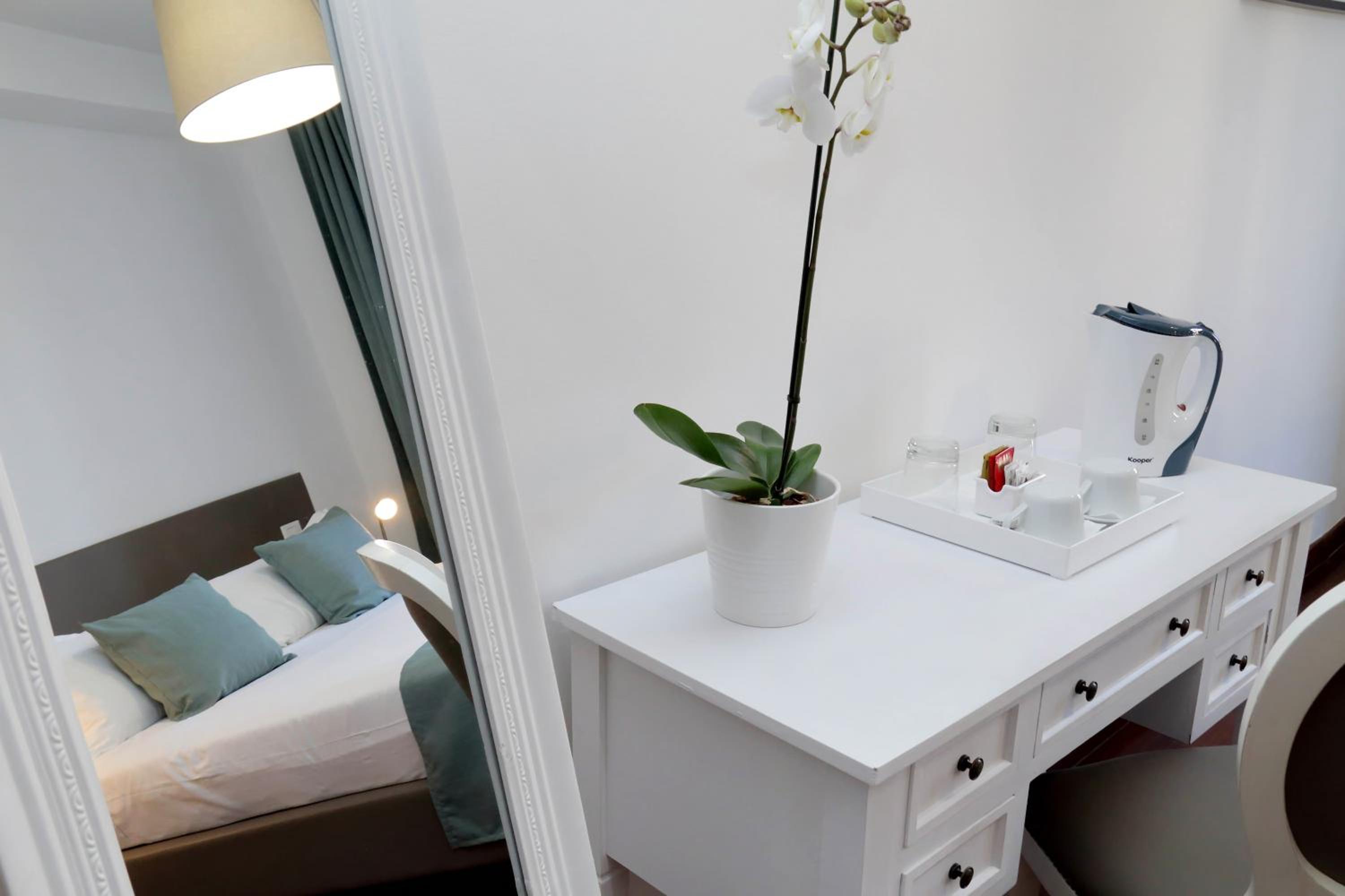 Double Room with Balcony photo 2