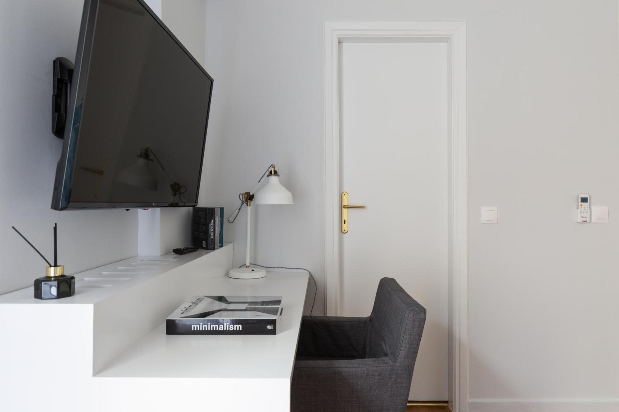 Apartment with Terrace photo 3
