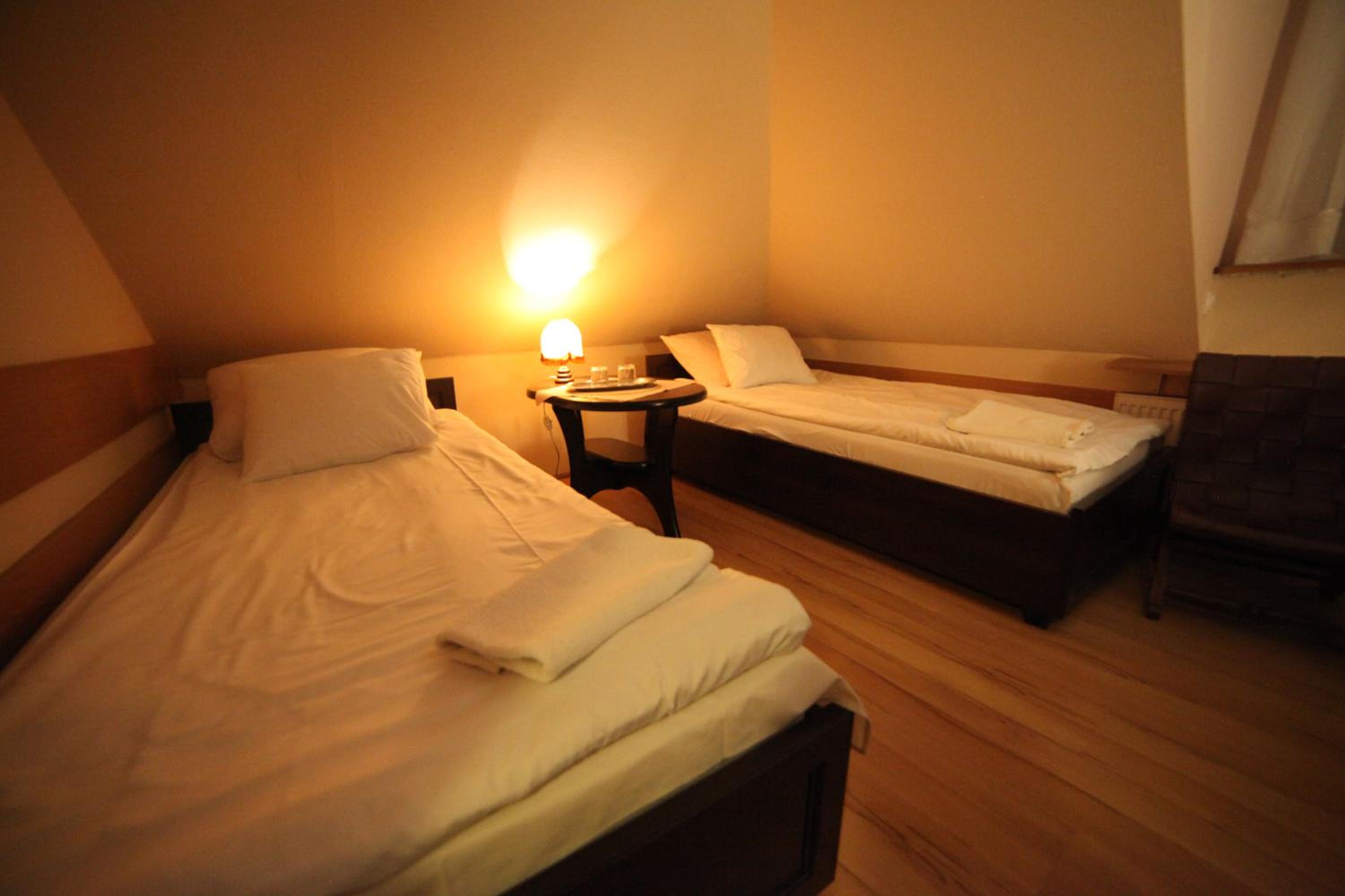 Twin Room With Bathroom photo 2