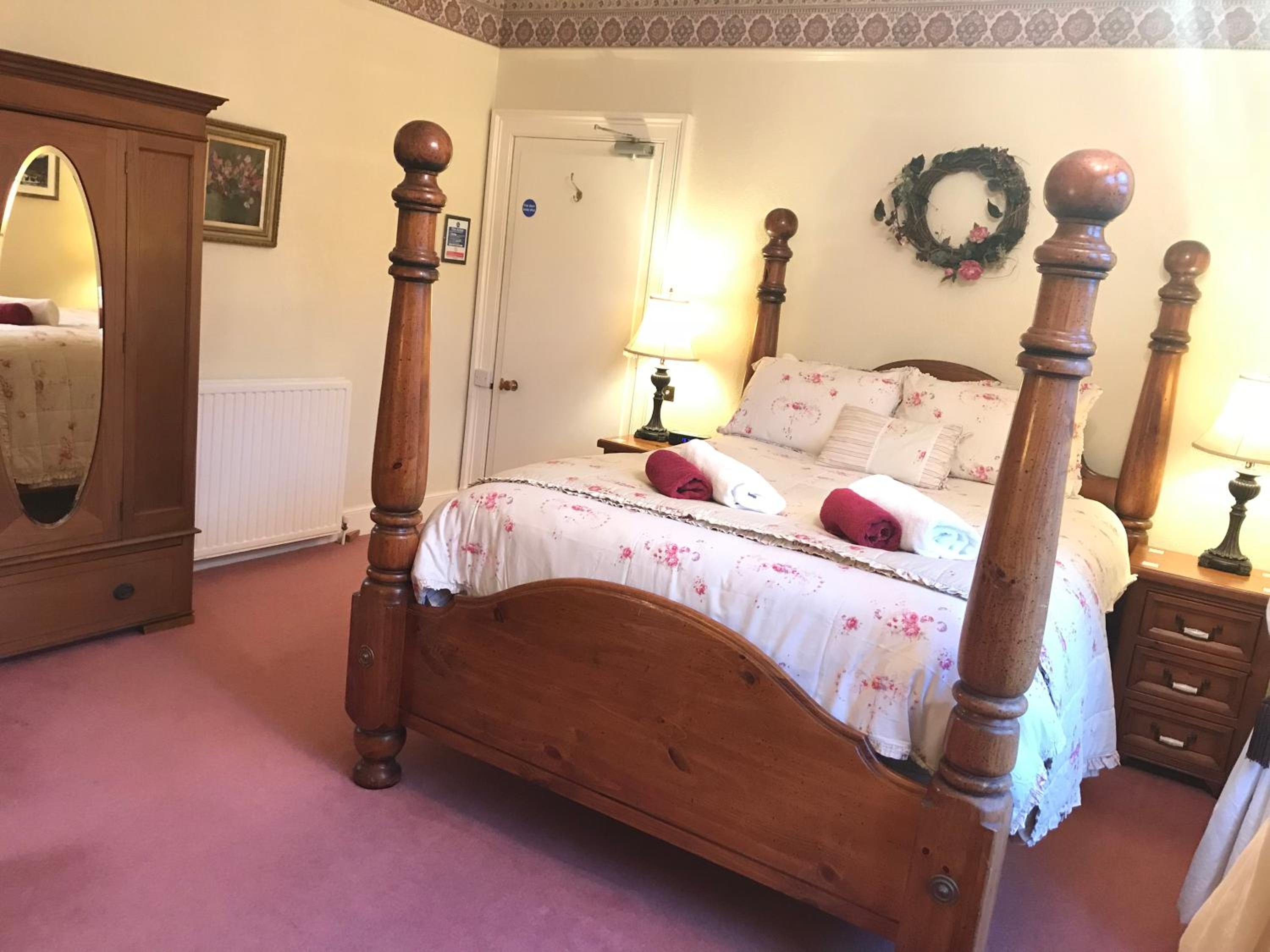 King Room With Four Poster Bed