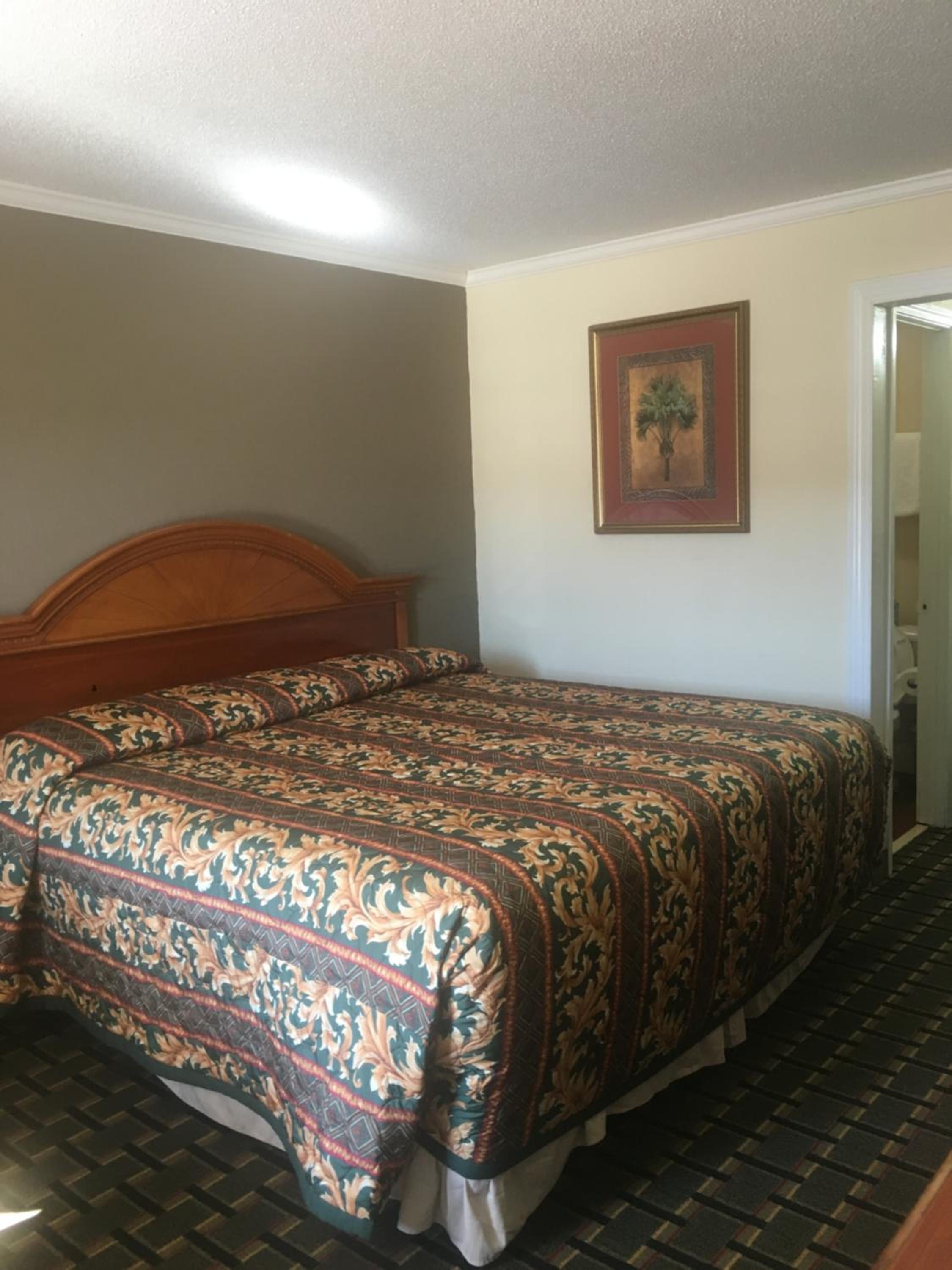 King Room - Non-Smoking photo 3