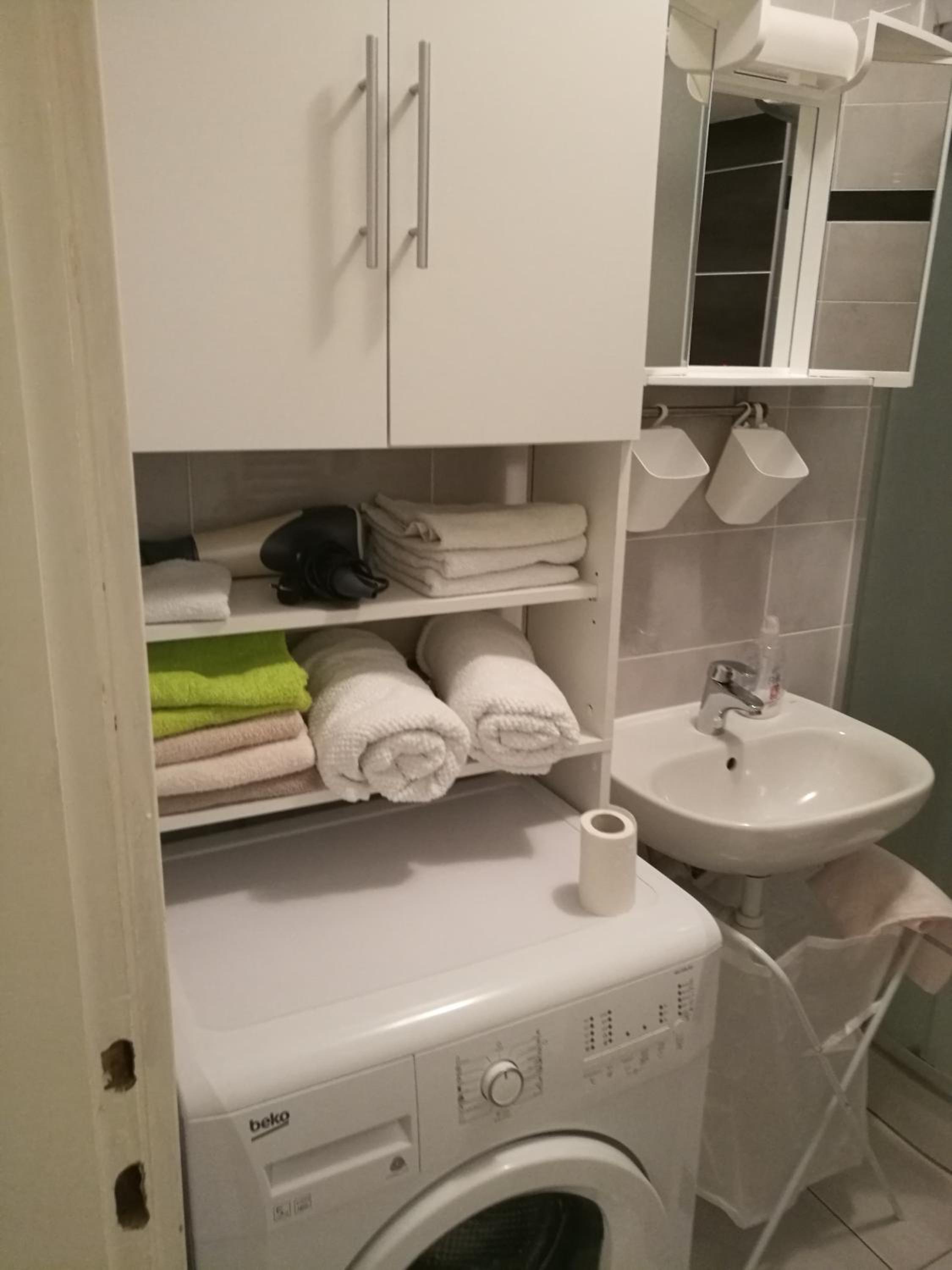 One-Bedroom Apartment - Photo 41