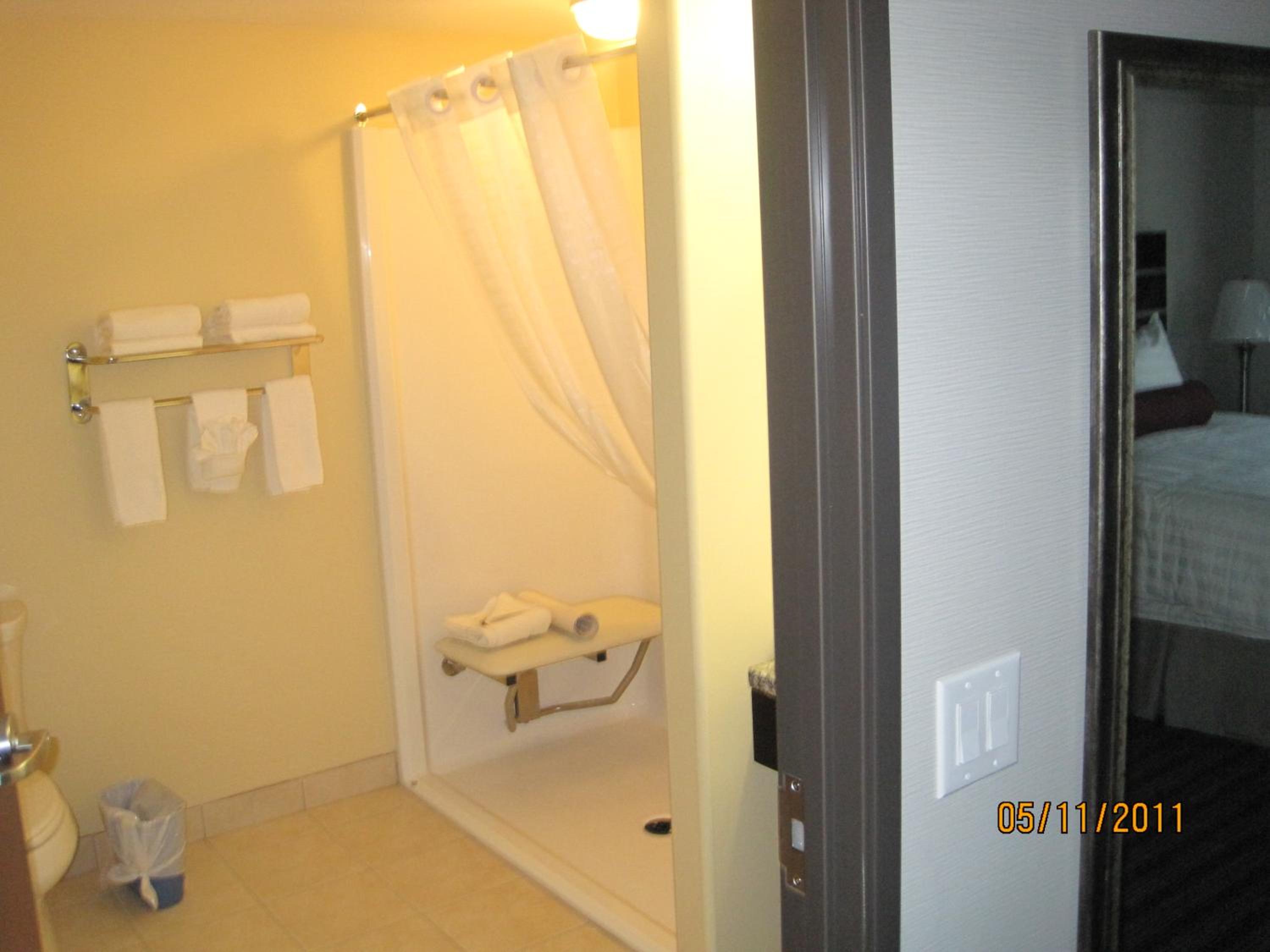 King Room - Disability Access/Non-Smoking - Photo 2