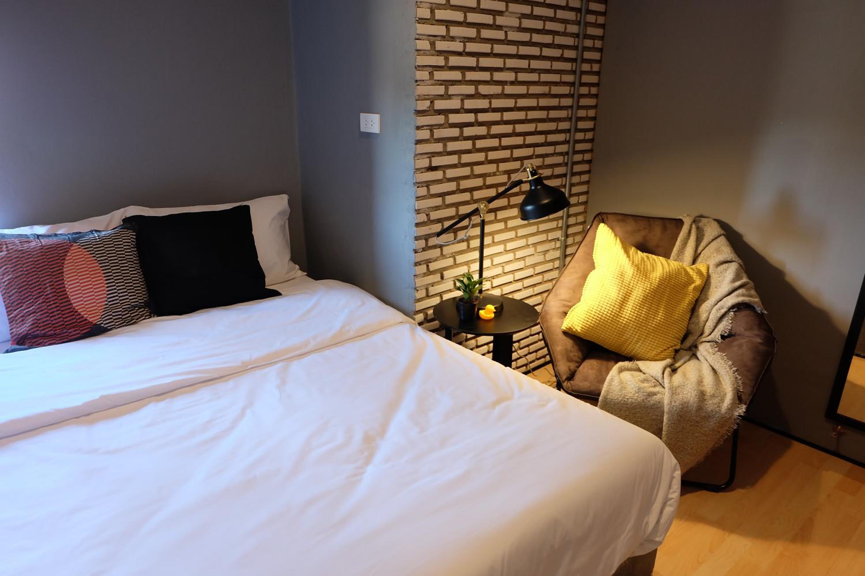 Standard Queen Room - Photo 4