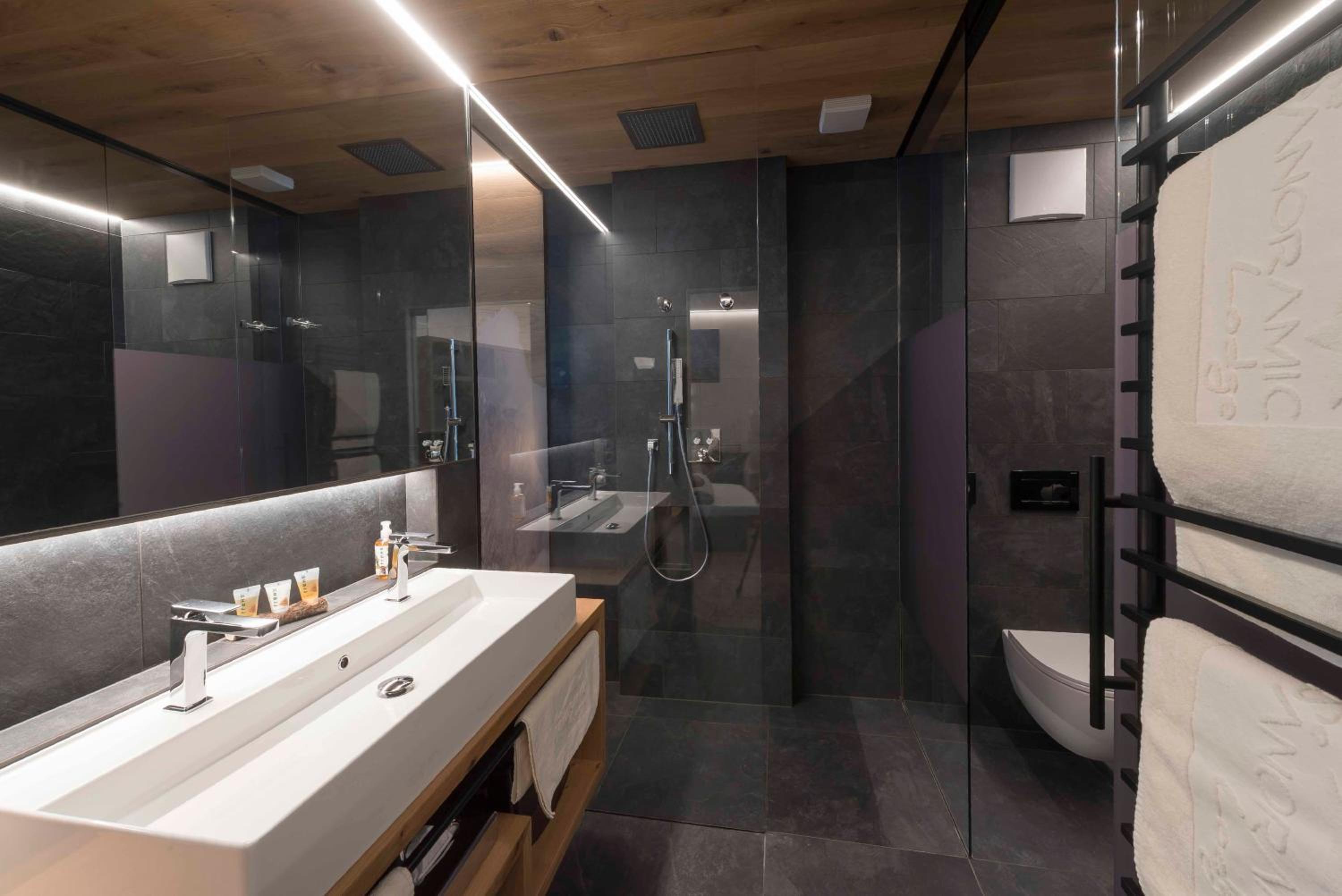 Superior Double Room with Mountain View photo 2