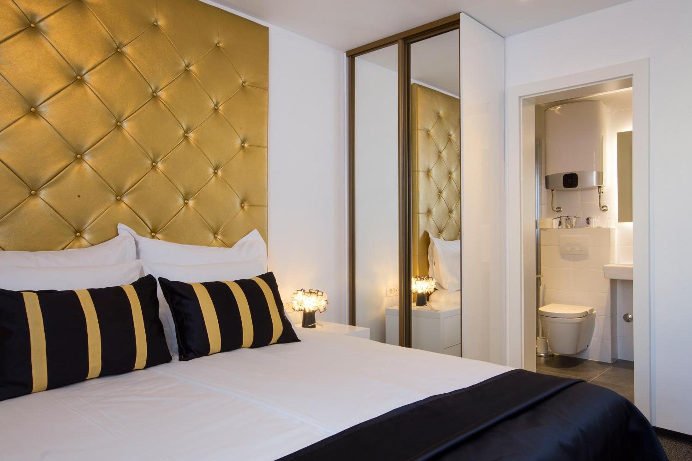 Deluxe Double or Twin Room photo 2