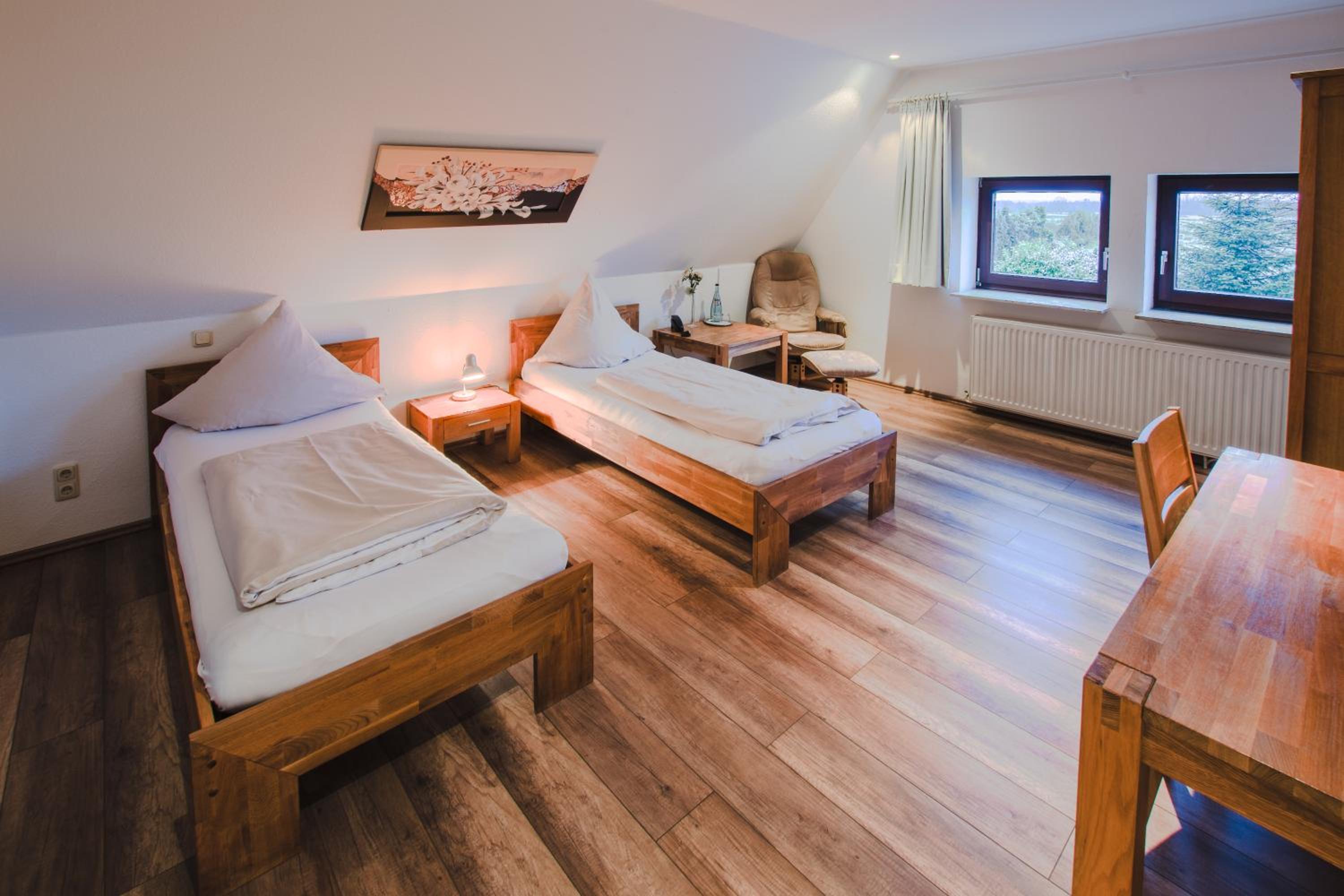 Twin Room - Photo 2