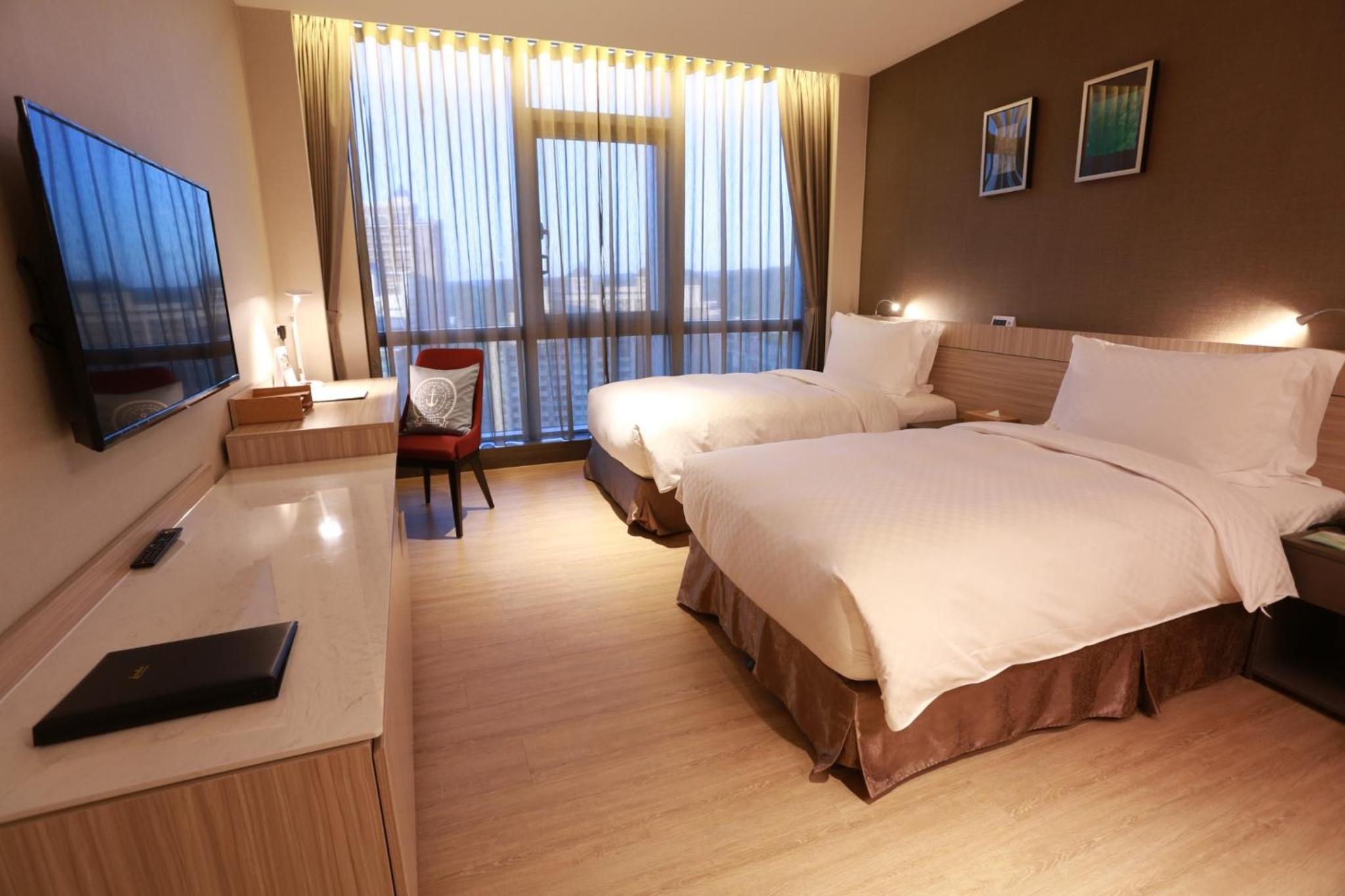 Standard Twin Room