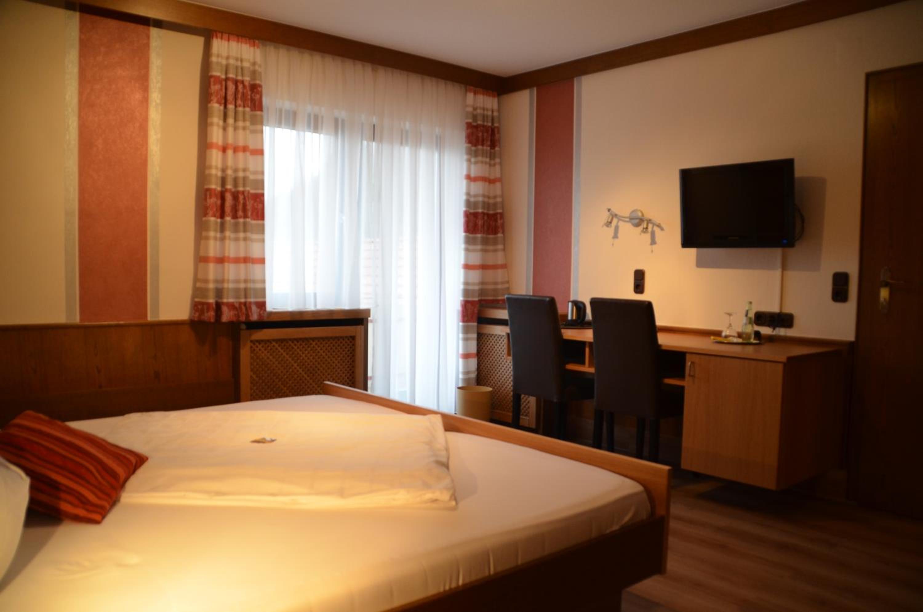Double or Twin Room photo 2