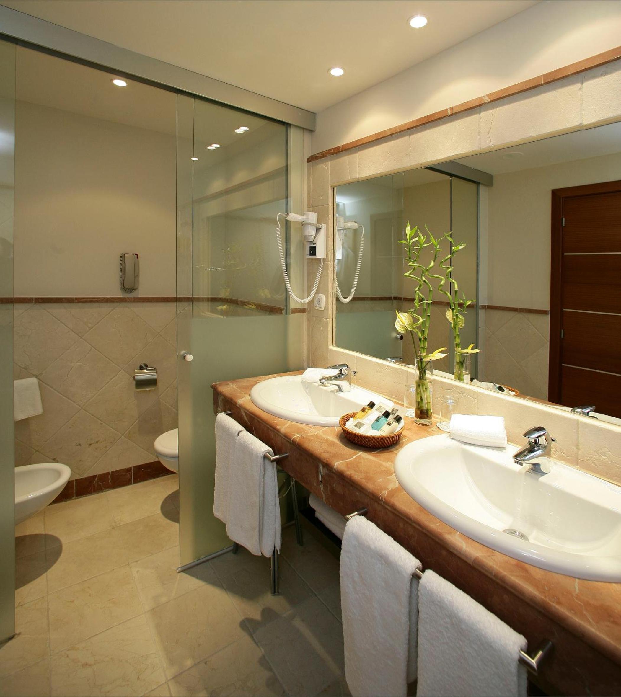 Deluxe Triple Room - Photo 3