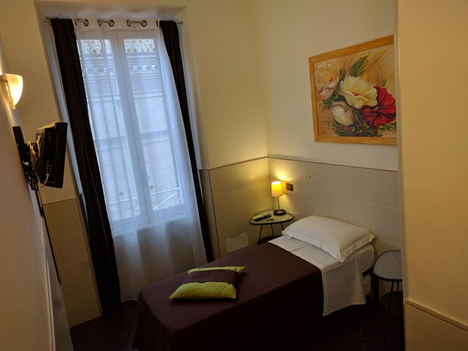 Economy Single Room - Separate Building photo 1