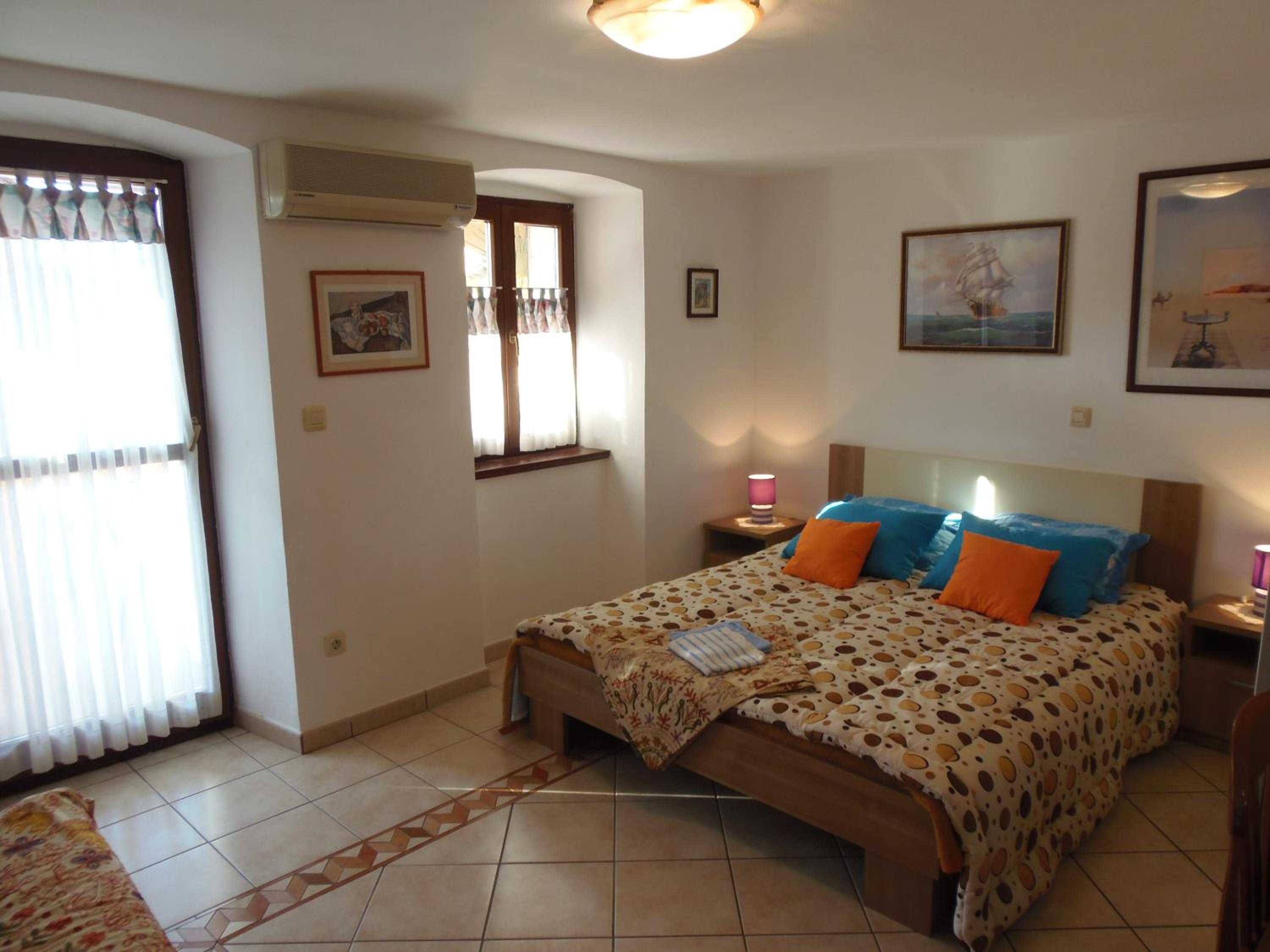 Apartment with Sea View - Photo 24
