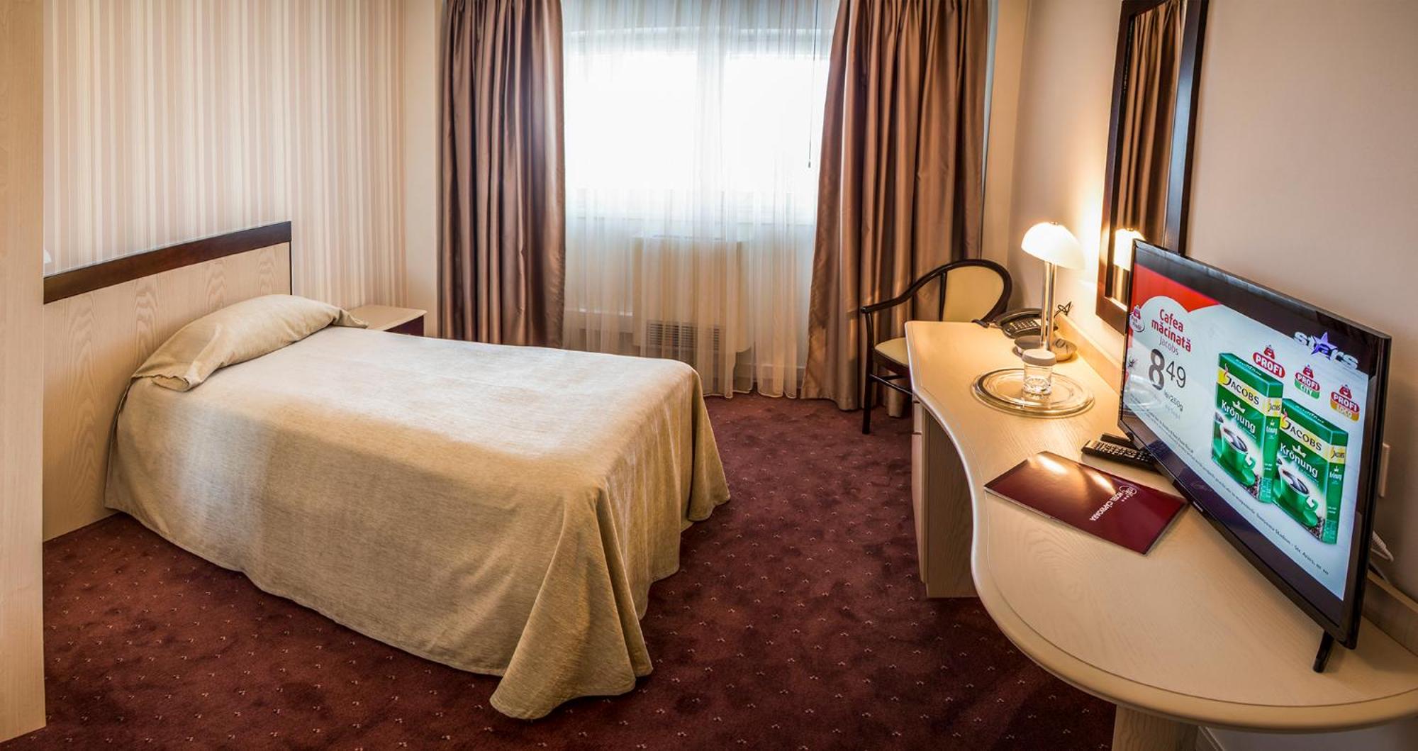 Single Room with Balcony photo 1