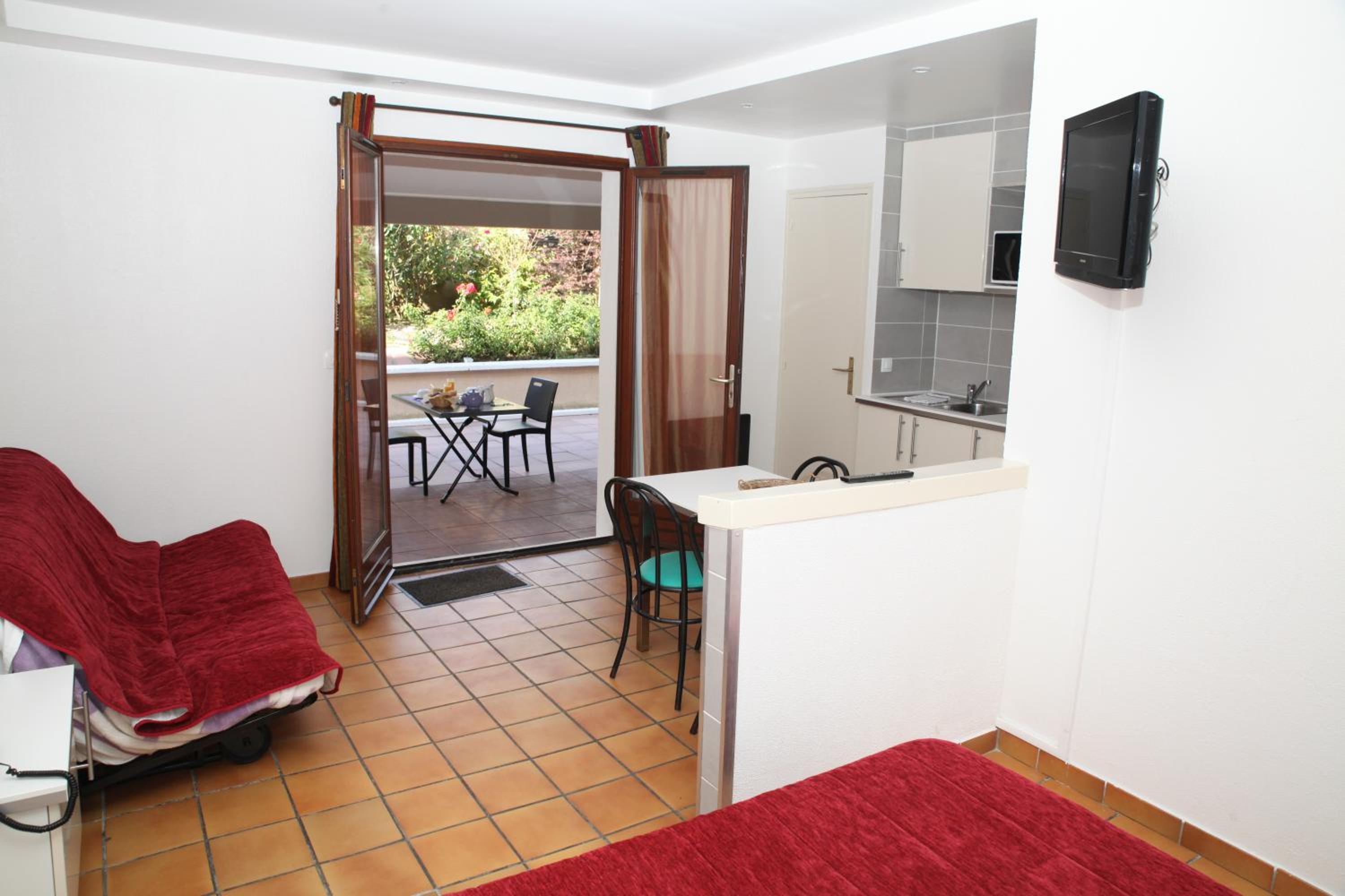 Studio with Terrace