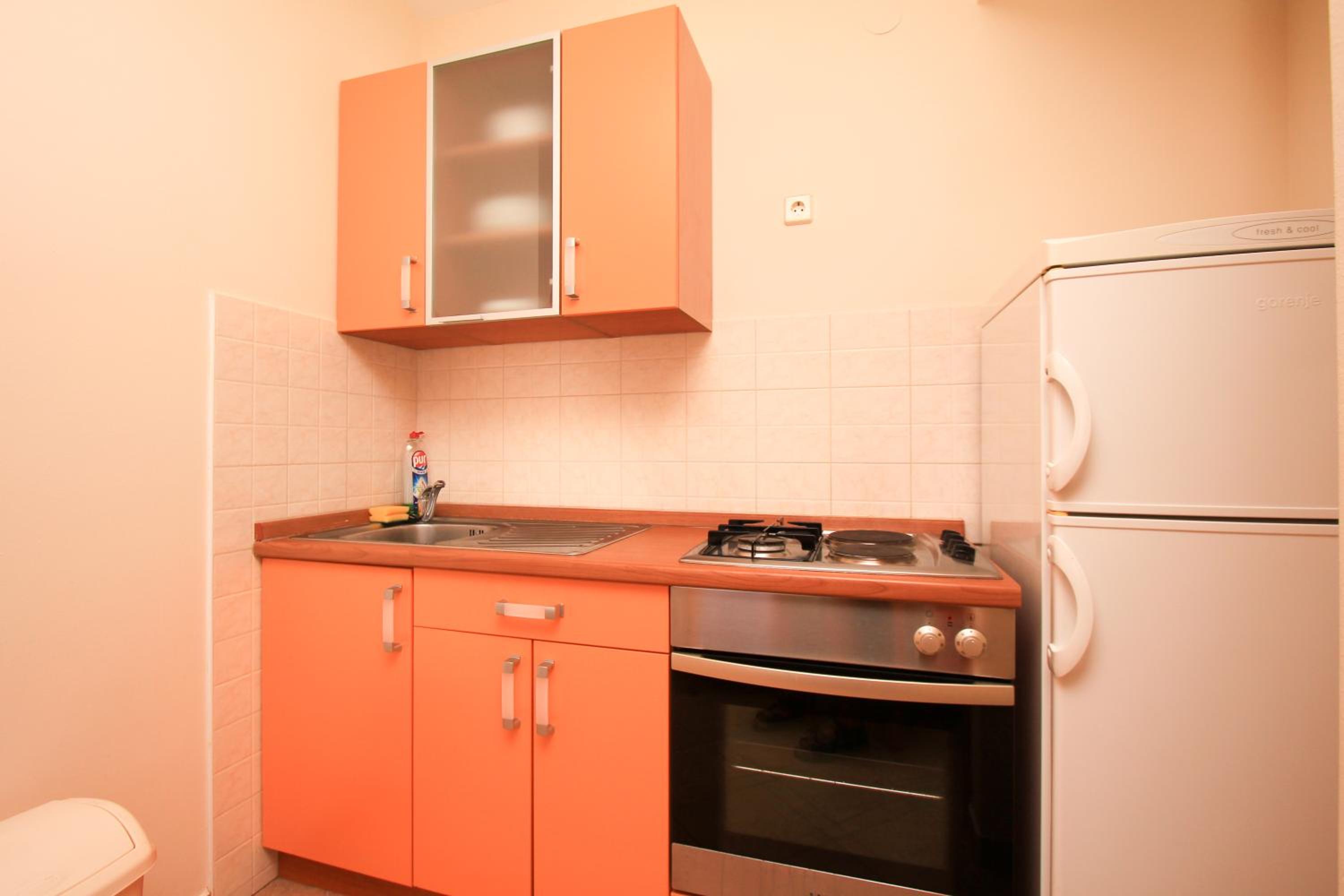 One-Bedroom Apartment photo 2