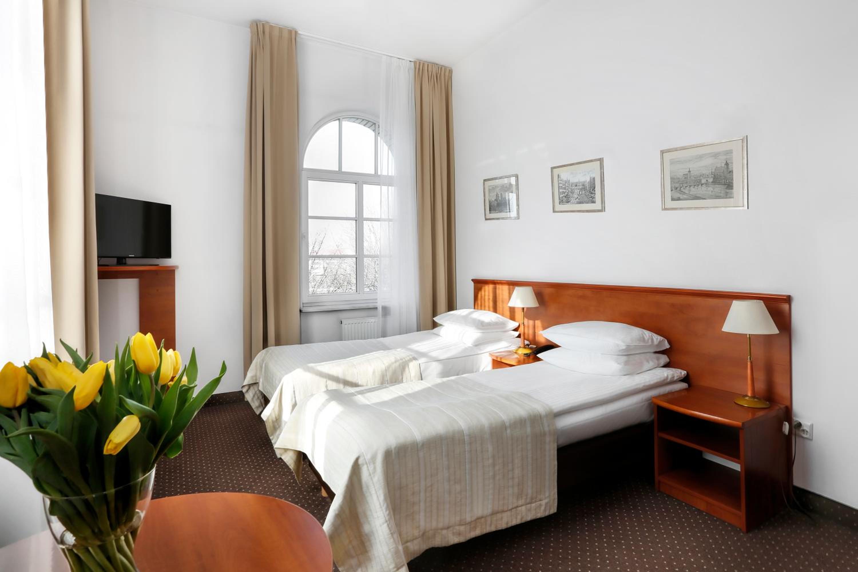 Standard Double or Twin Room - Photo 1