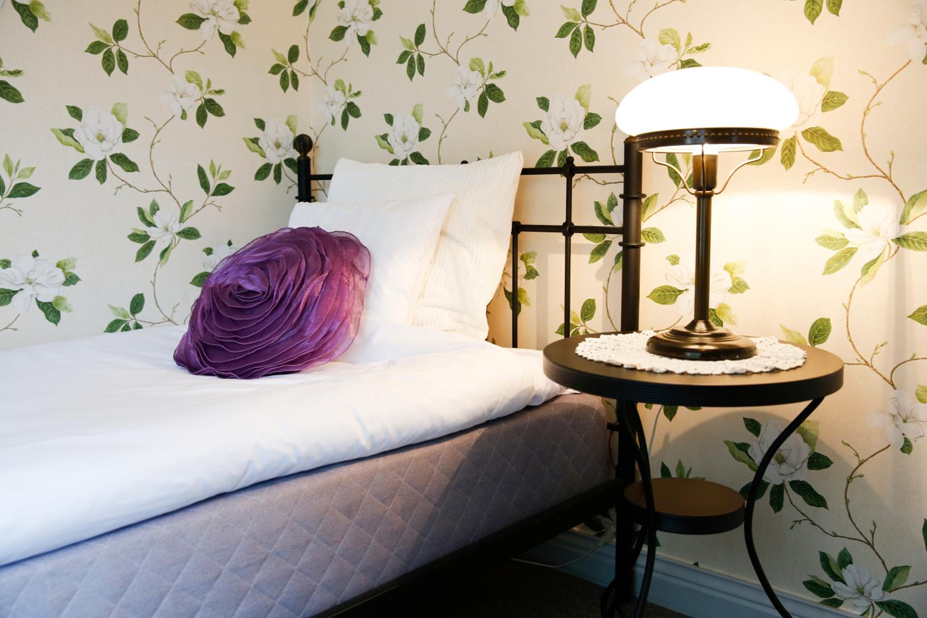 Single Room with Shared Shower and Toilet