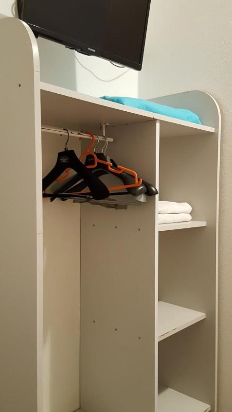 Double Room - Photo 4