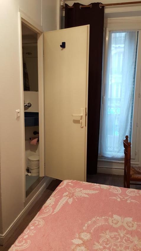 Double Room - Photo 15