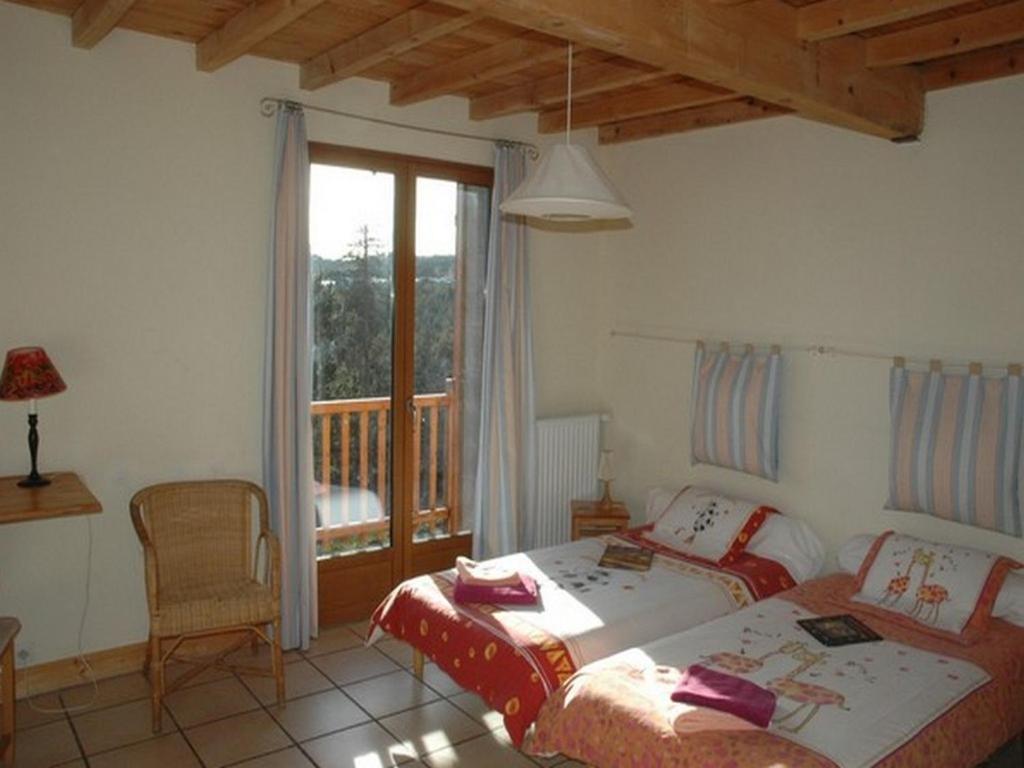 Standard Triple Room photo 2