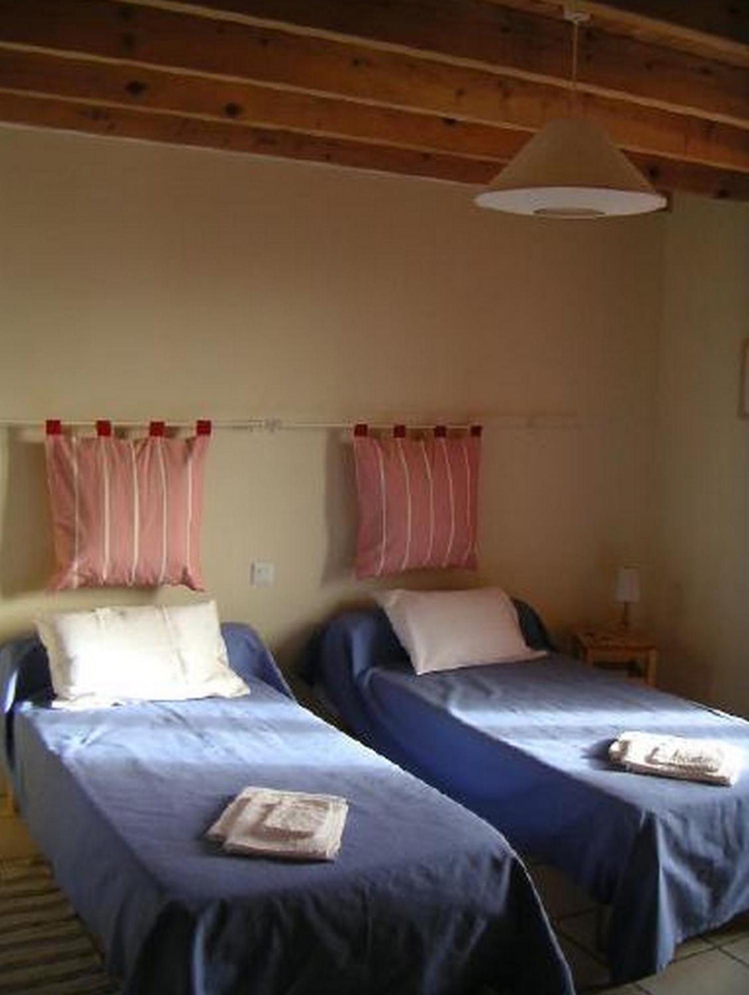 Standard Double Room - Photo 2