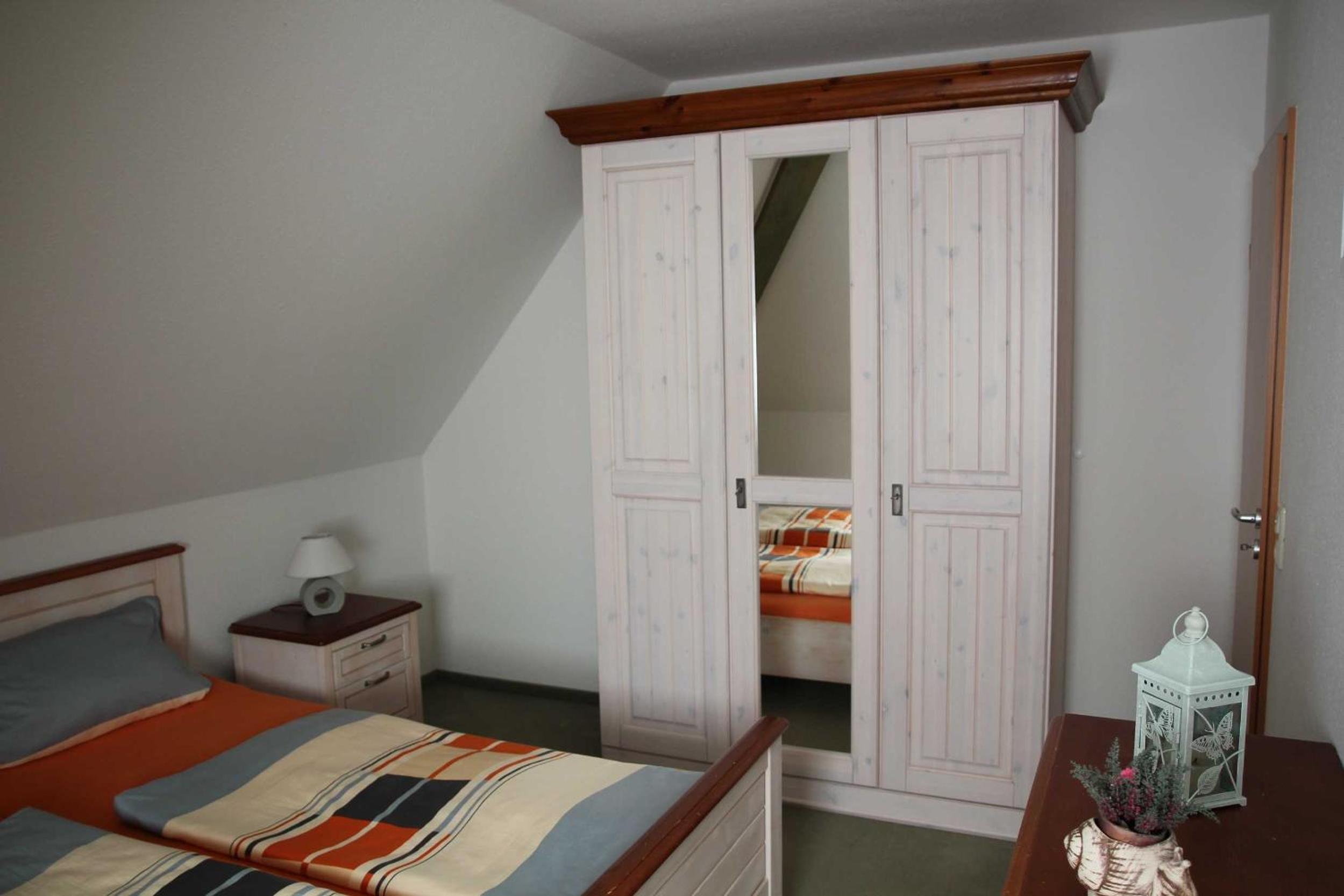 Two-Bedroom Apartment with Balcony photo 3