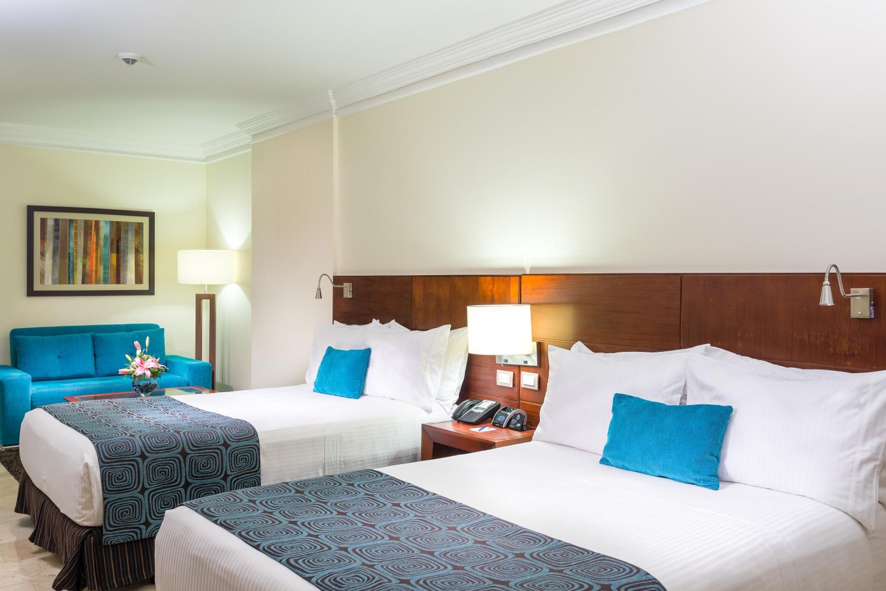 Standard Double Room with Two Double Beds - Photo 10