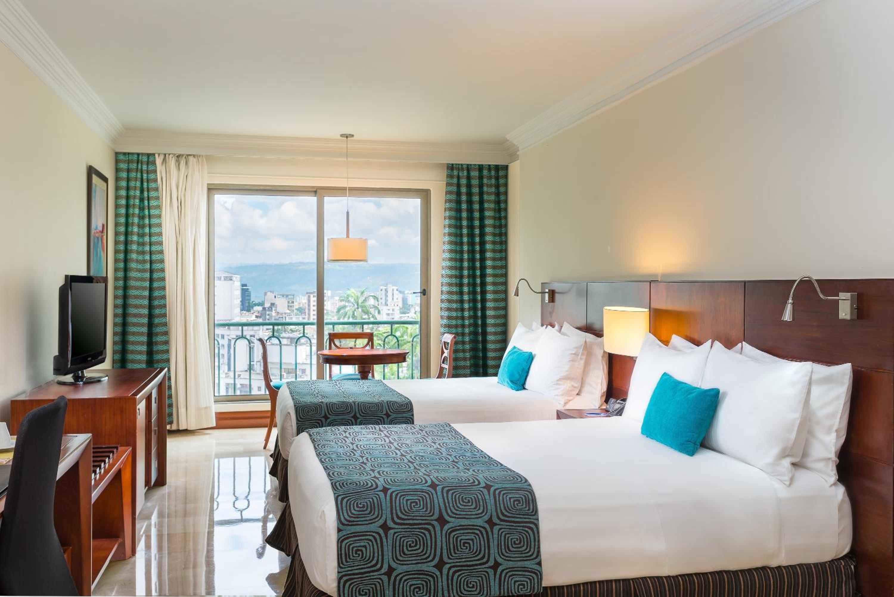 Standard Double Room with Two Double Beds - Photo 12
