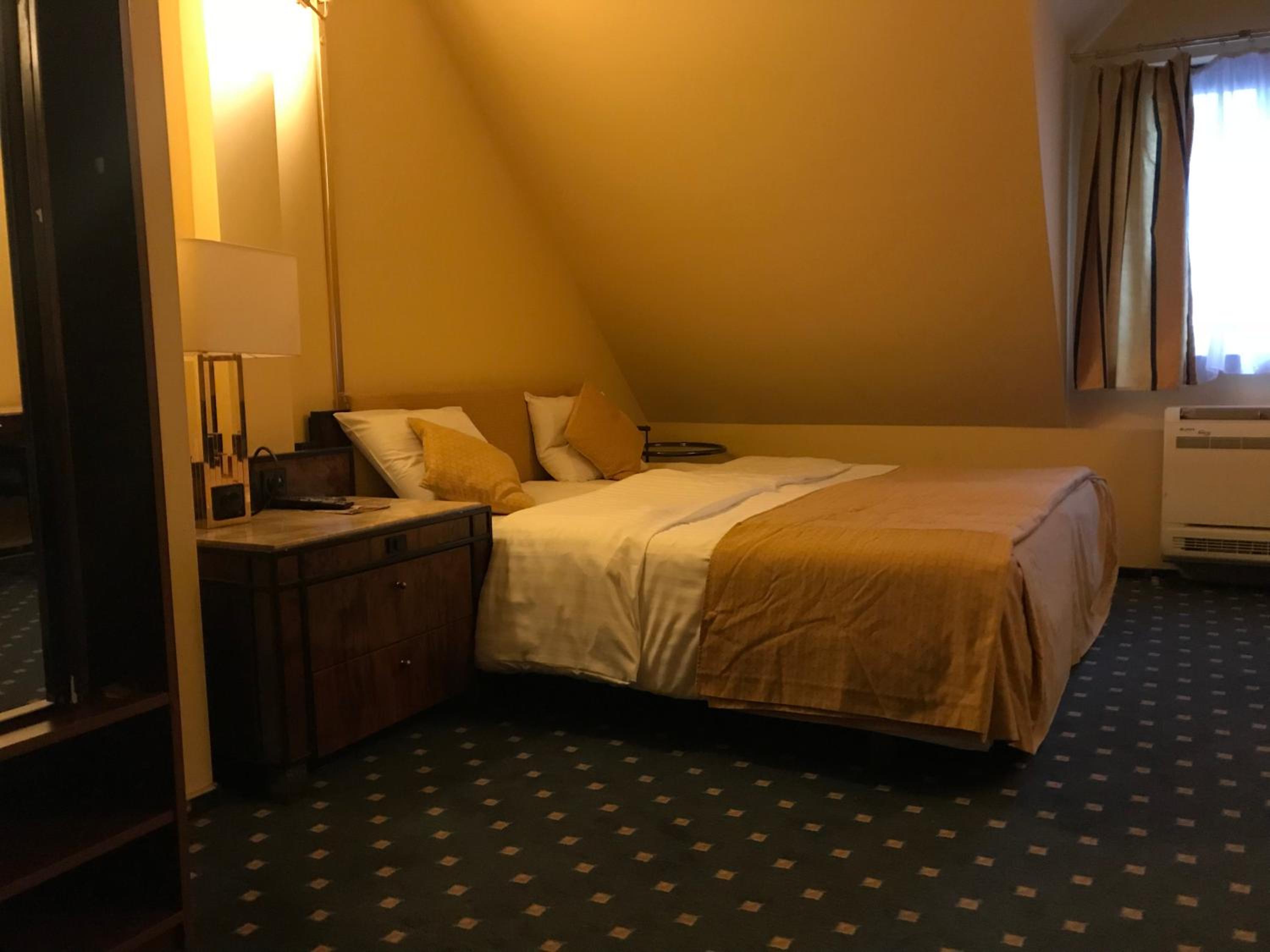 Double Room - Photo 6